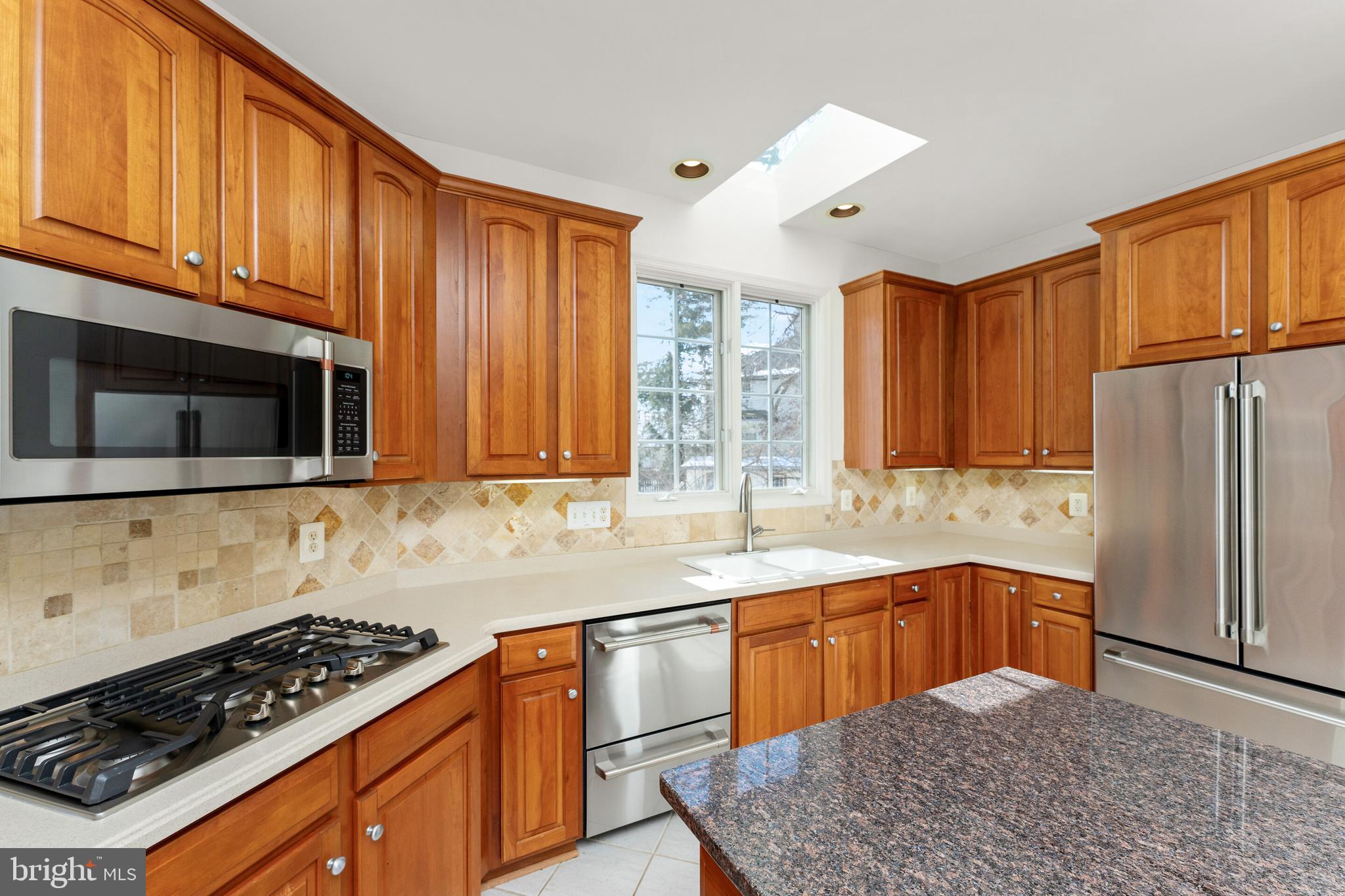 EDGEMOORE MANOR - Residential