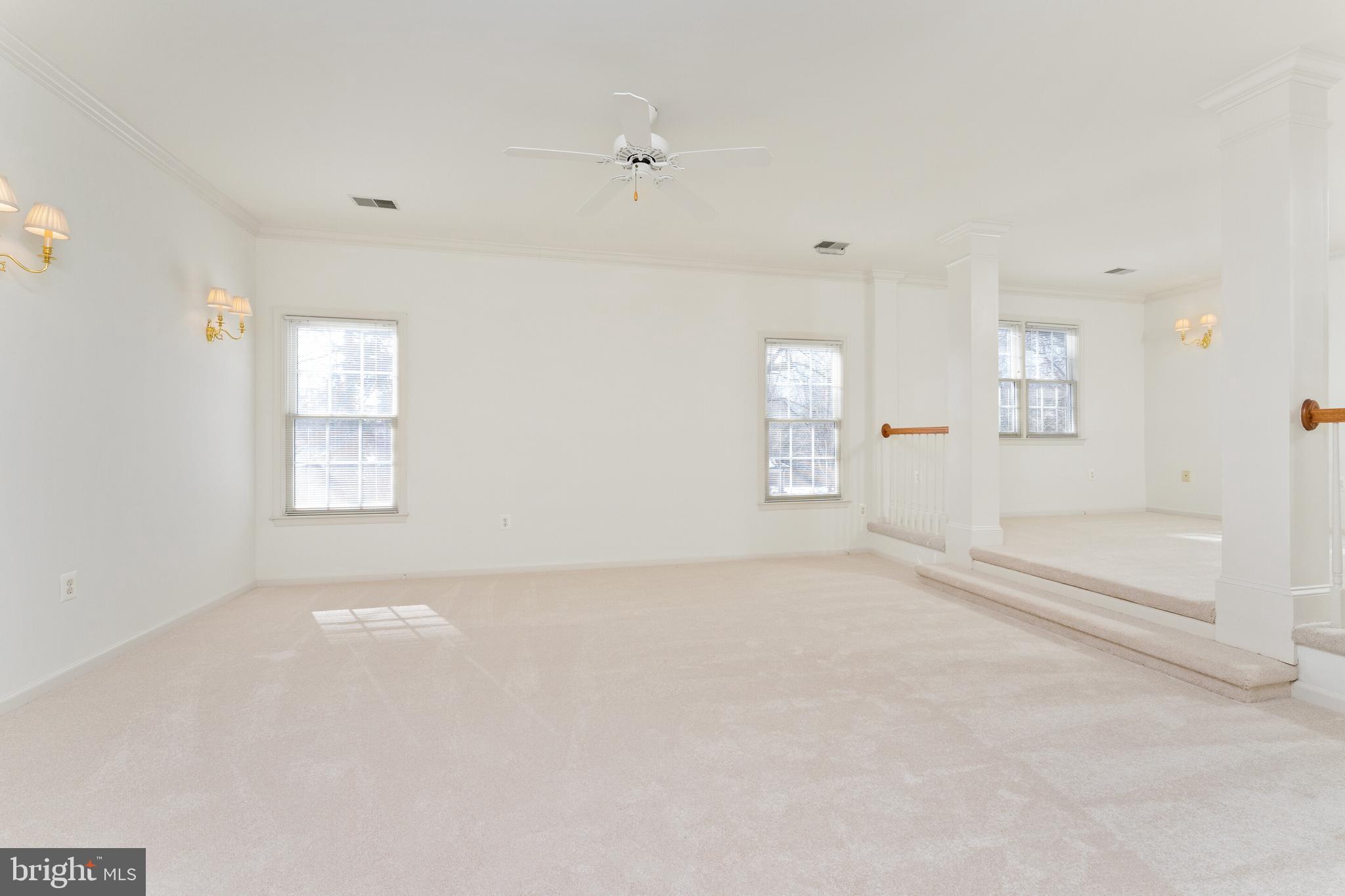 EDGEMOORE MANOR - Residential