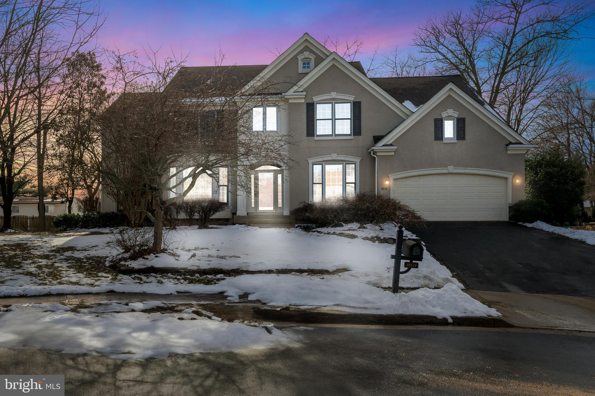 EDGEMOORE MANOR - Residential