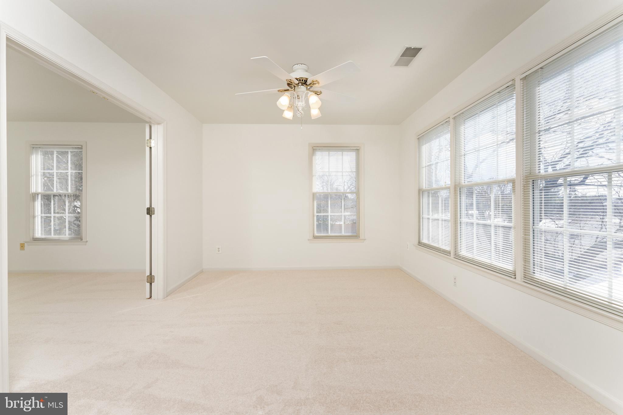 EDGEMOORE MANOR - Residential