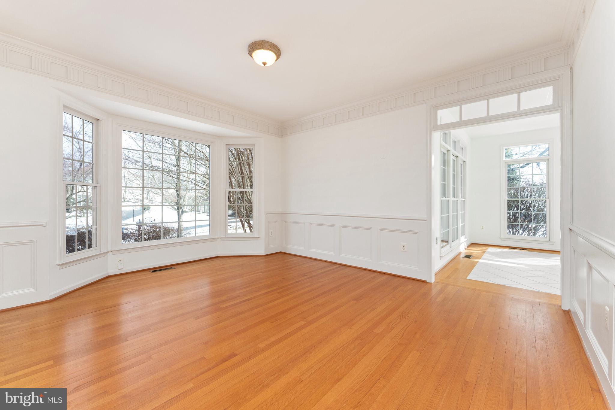 EDGEMOORE MANOR - Residential