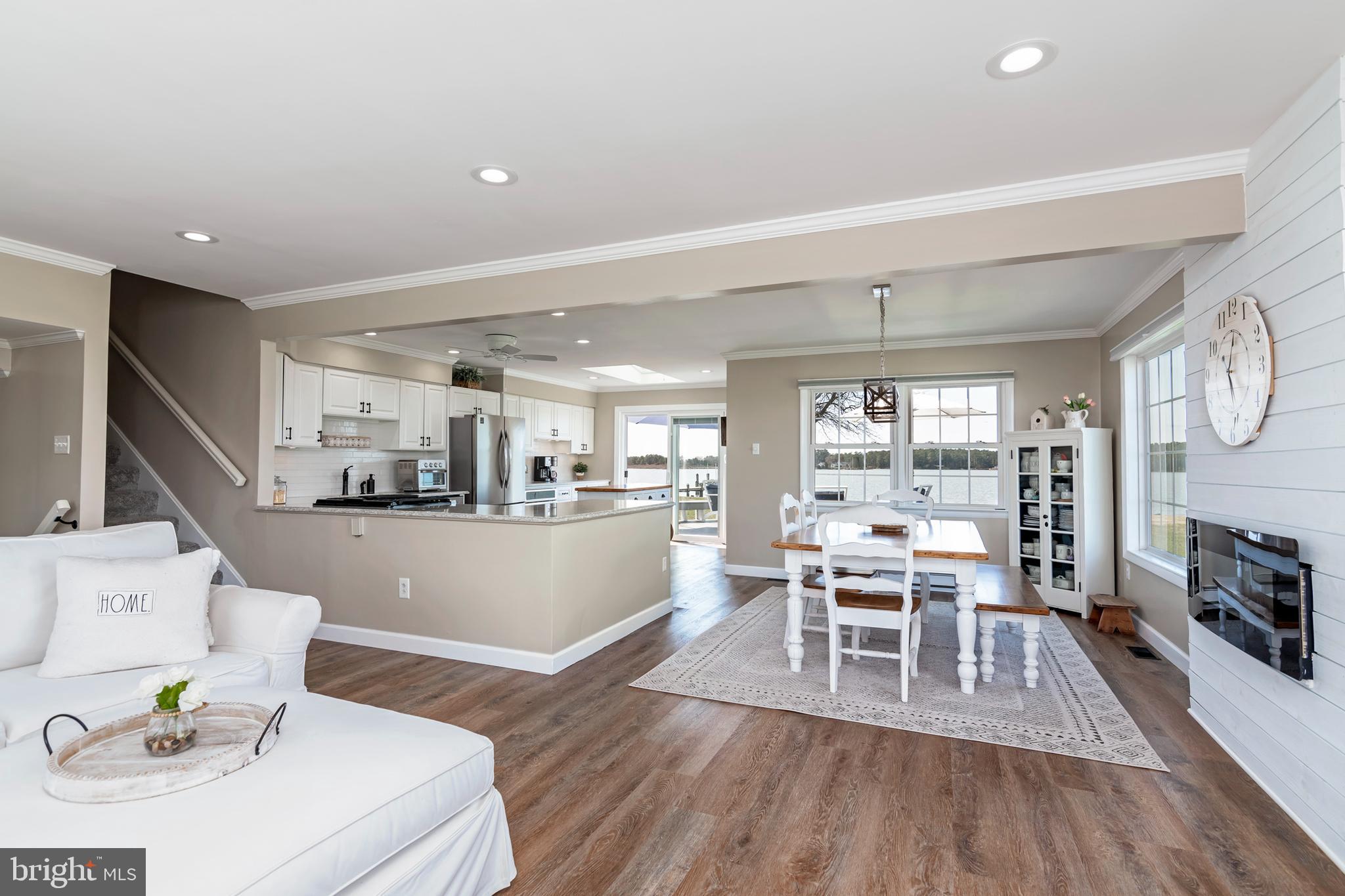 NECK DISTRICT - Residential