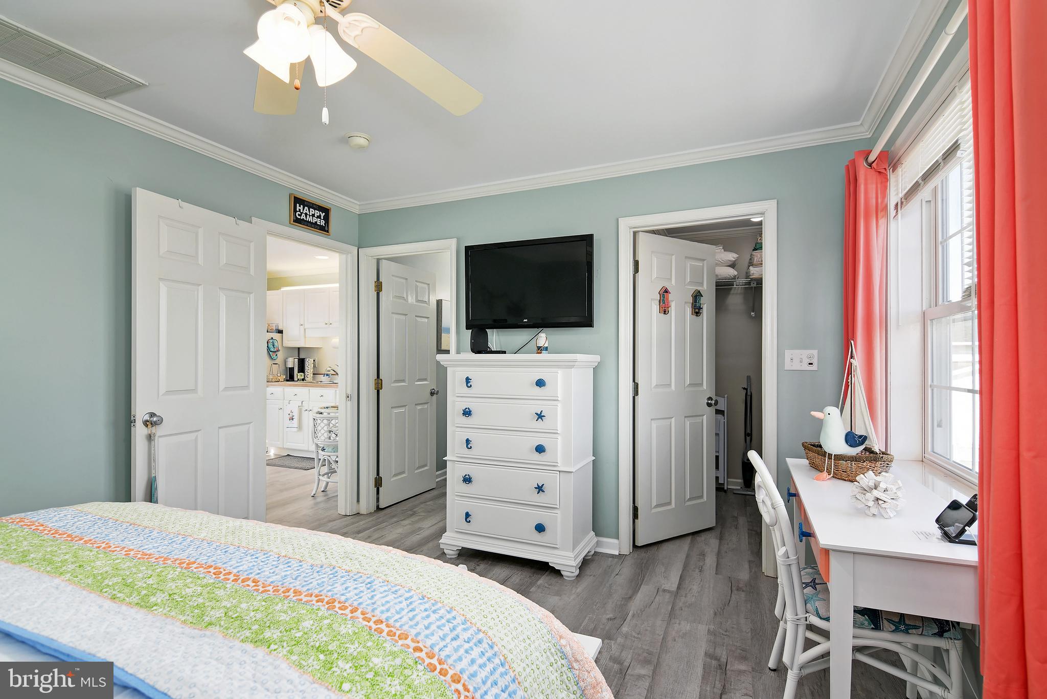 NECK DISTRICT - Residential