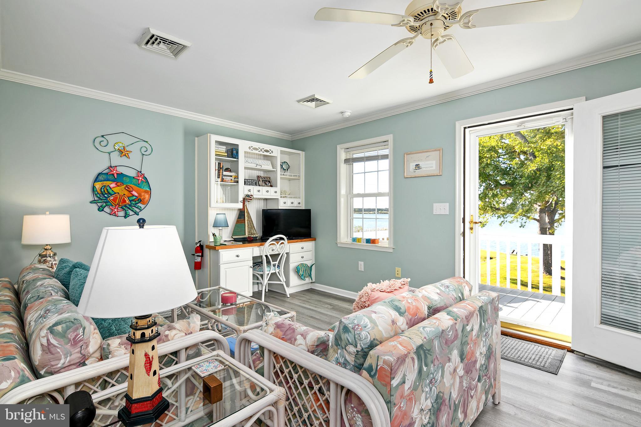 NECK DISTRICT - Residential