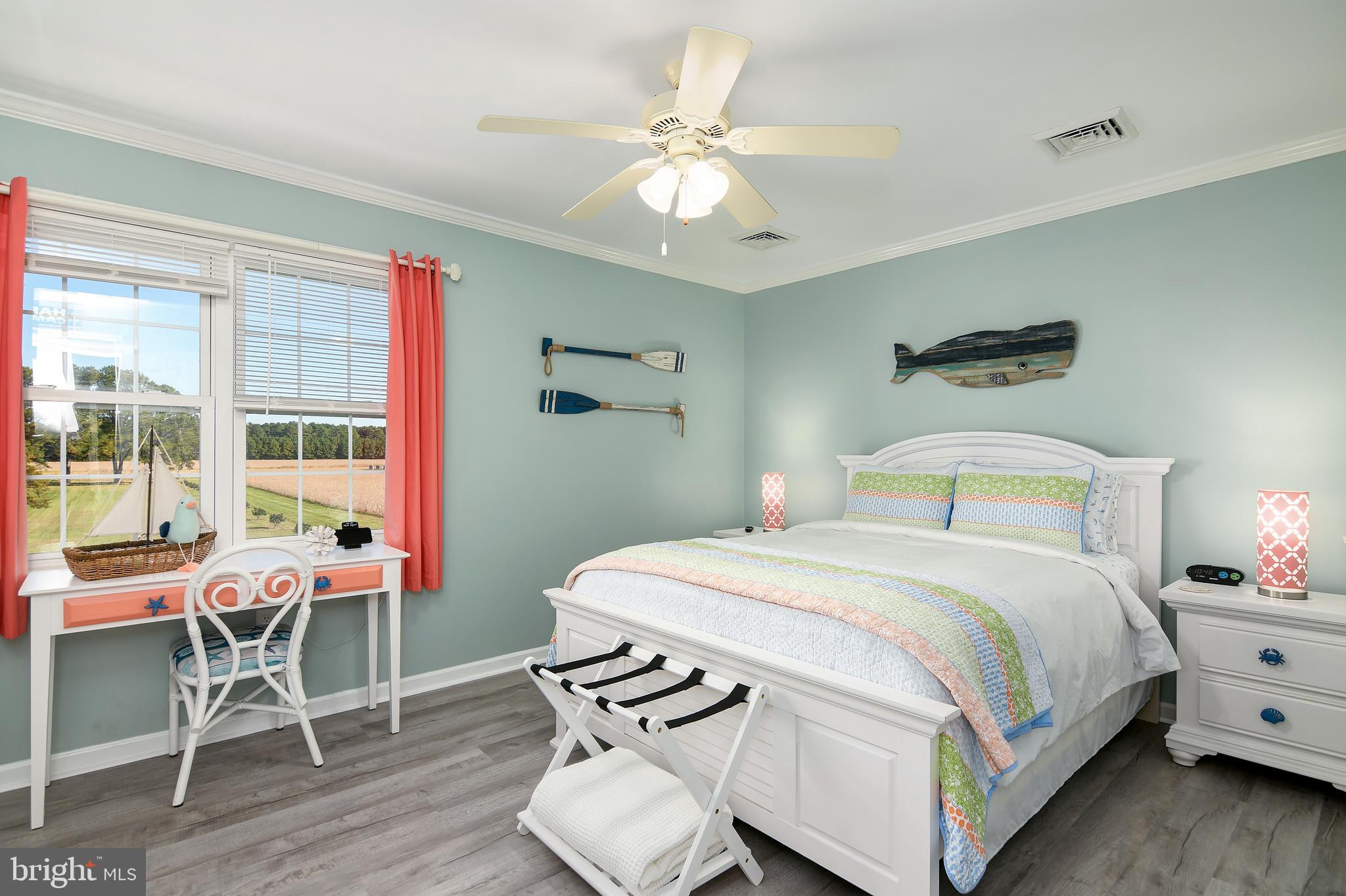 NECK DISTRICT - Residential