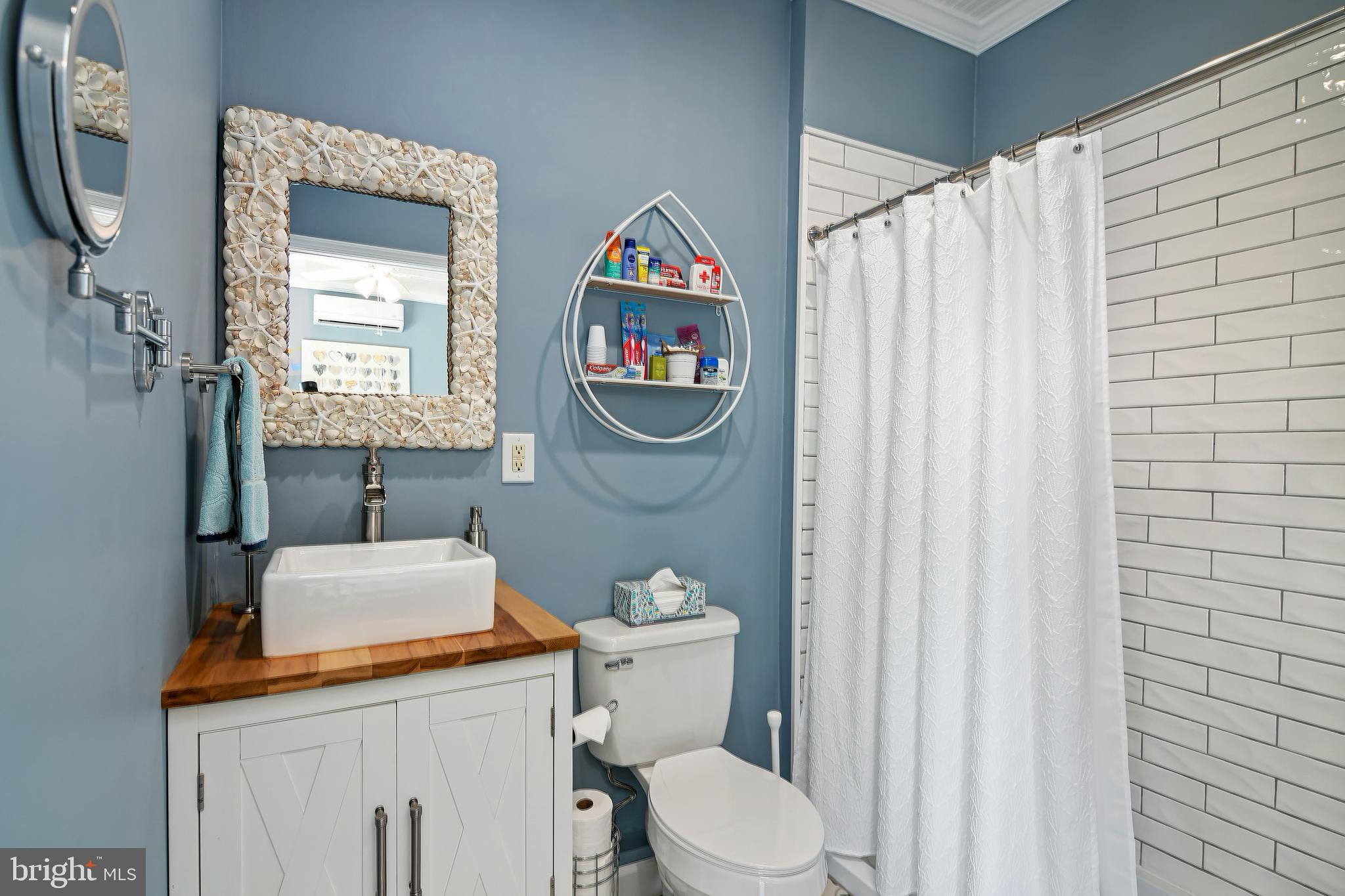 NECK DISTRICT - Residential