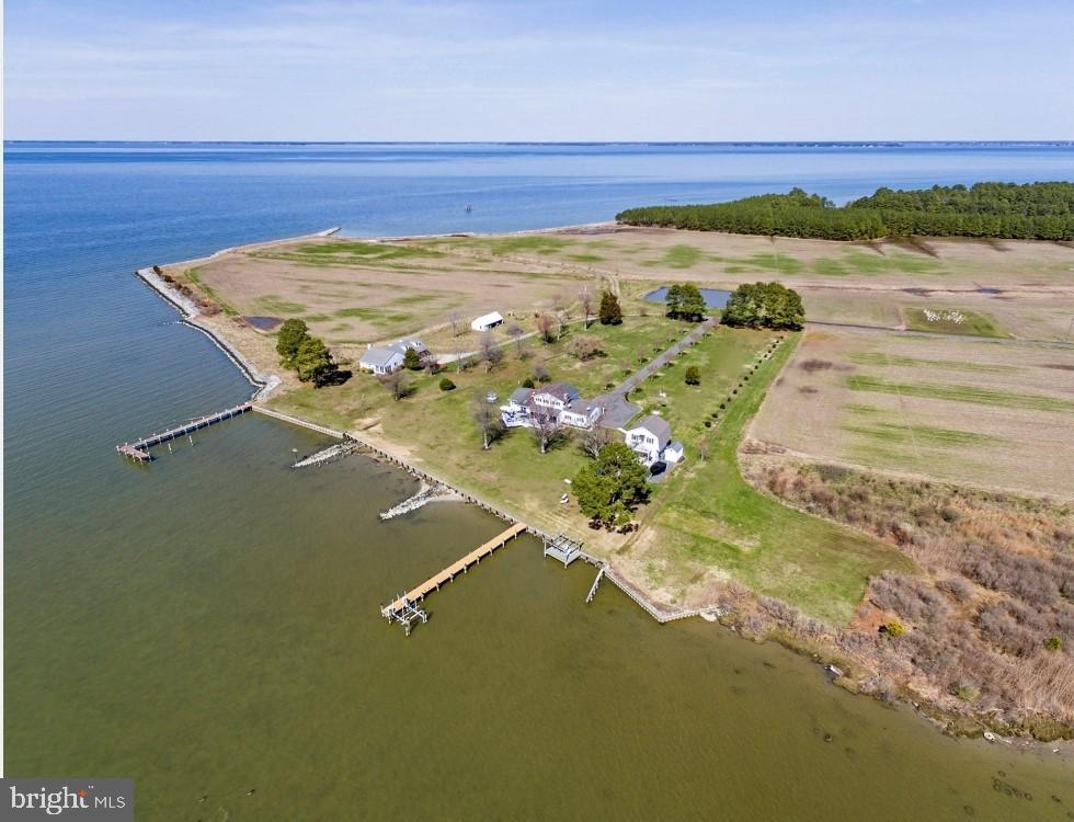 NECK DISTRICT - Residential