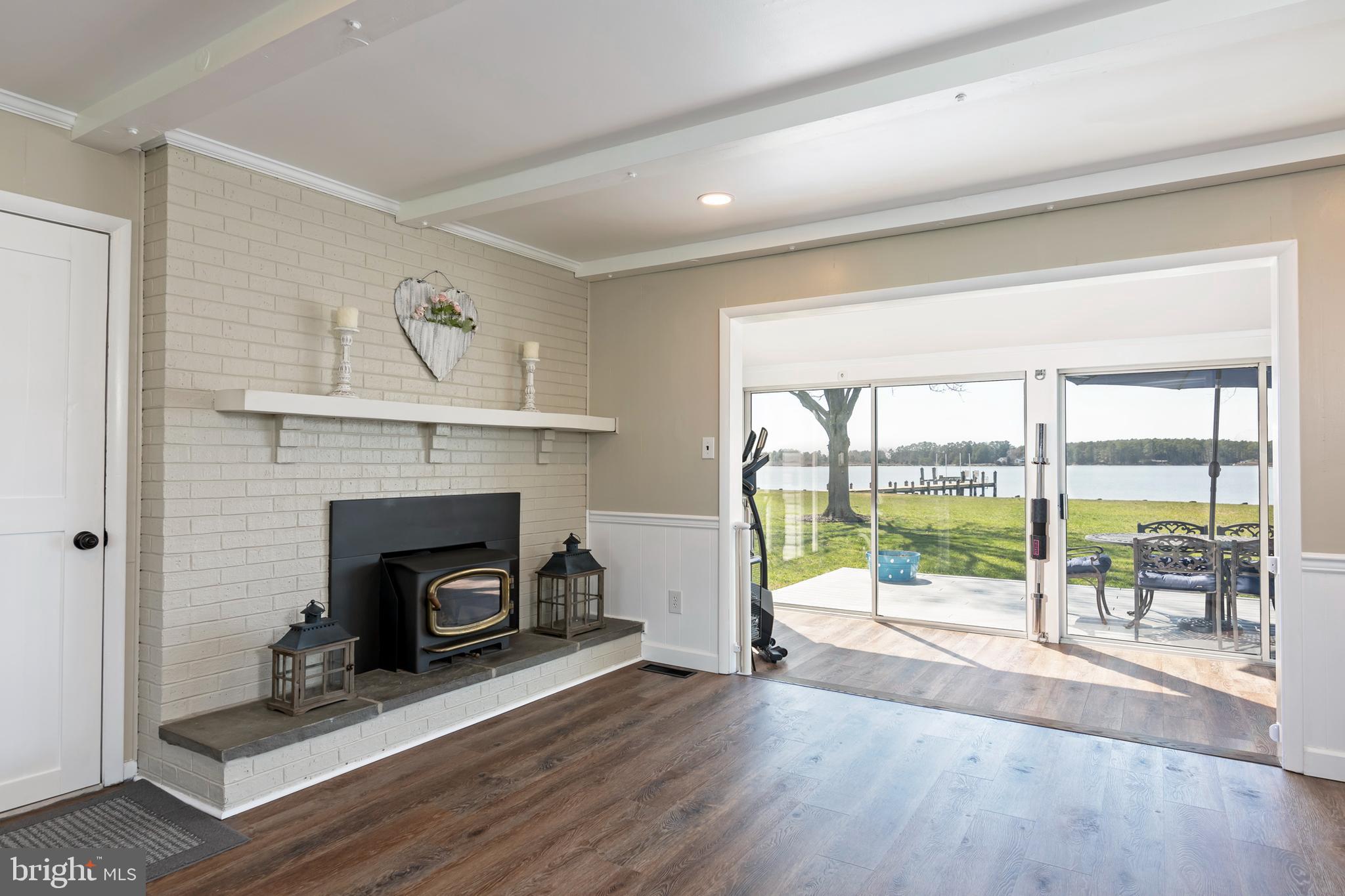 NECK DISTRICT - Residential