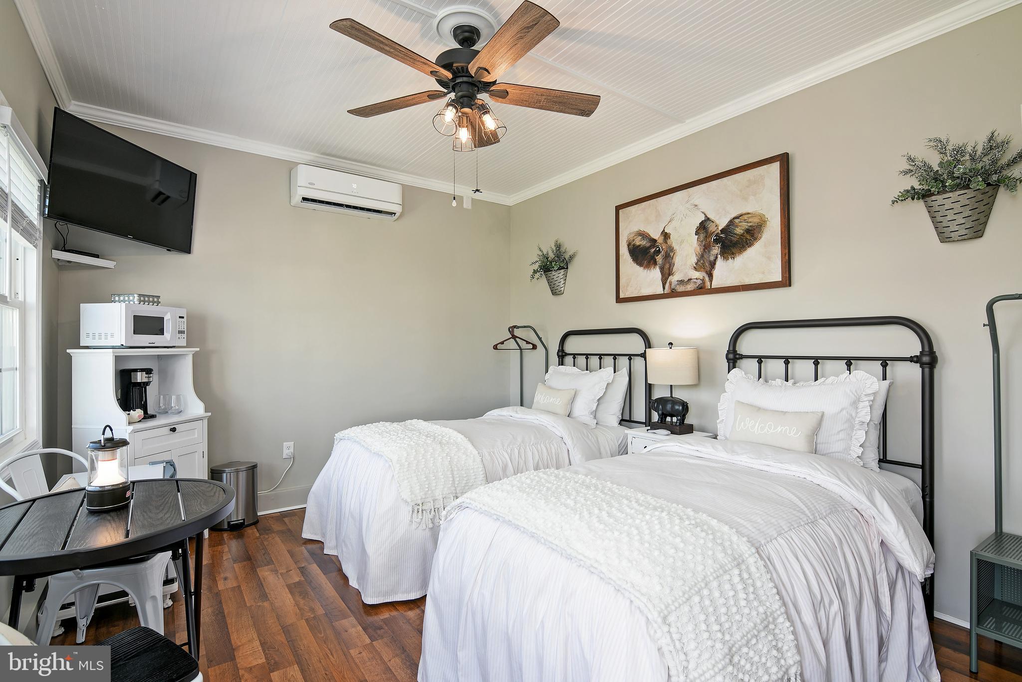 NECK DISTRICT - Residential