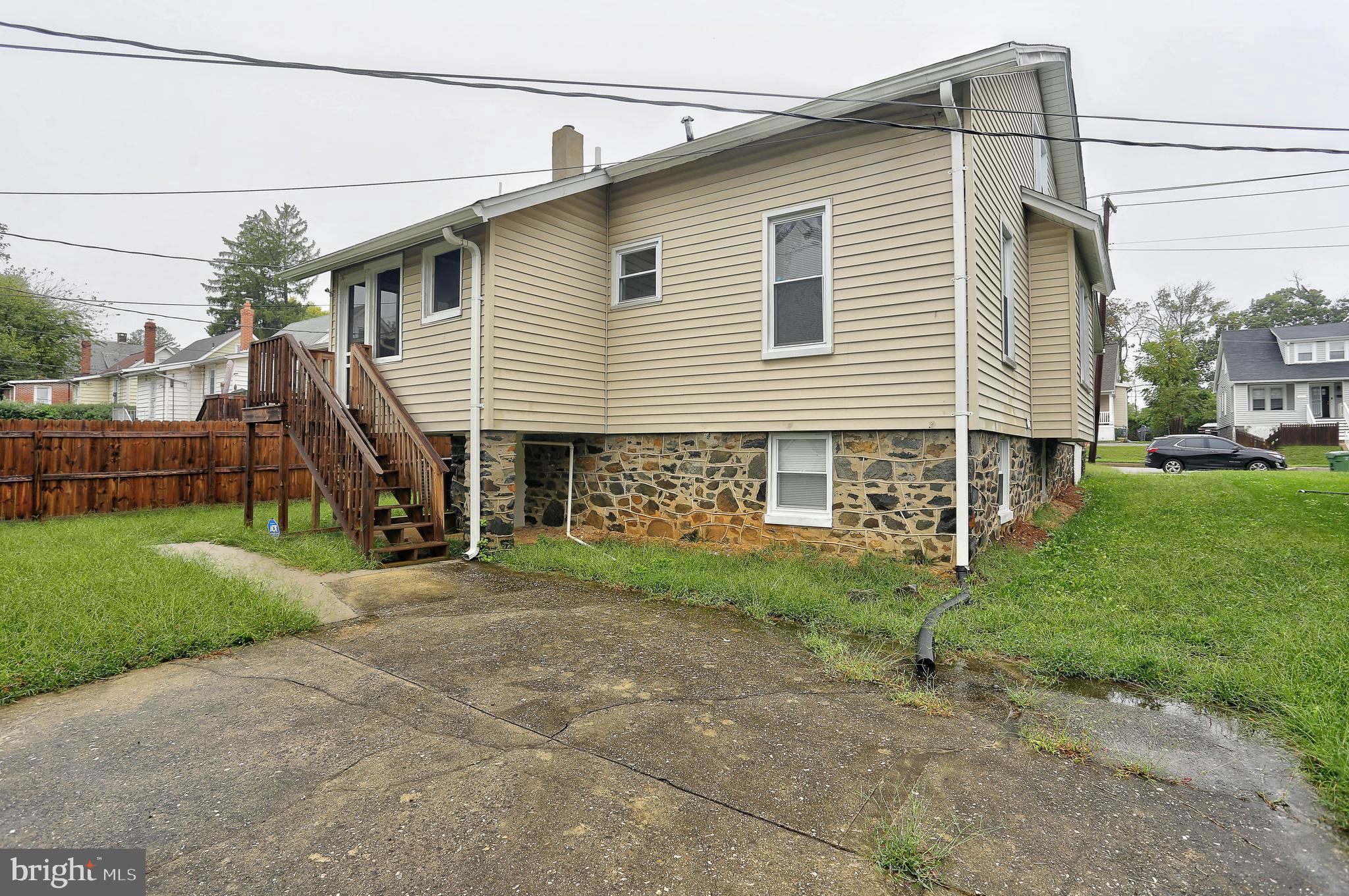 GARRISON - Residential