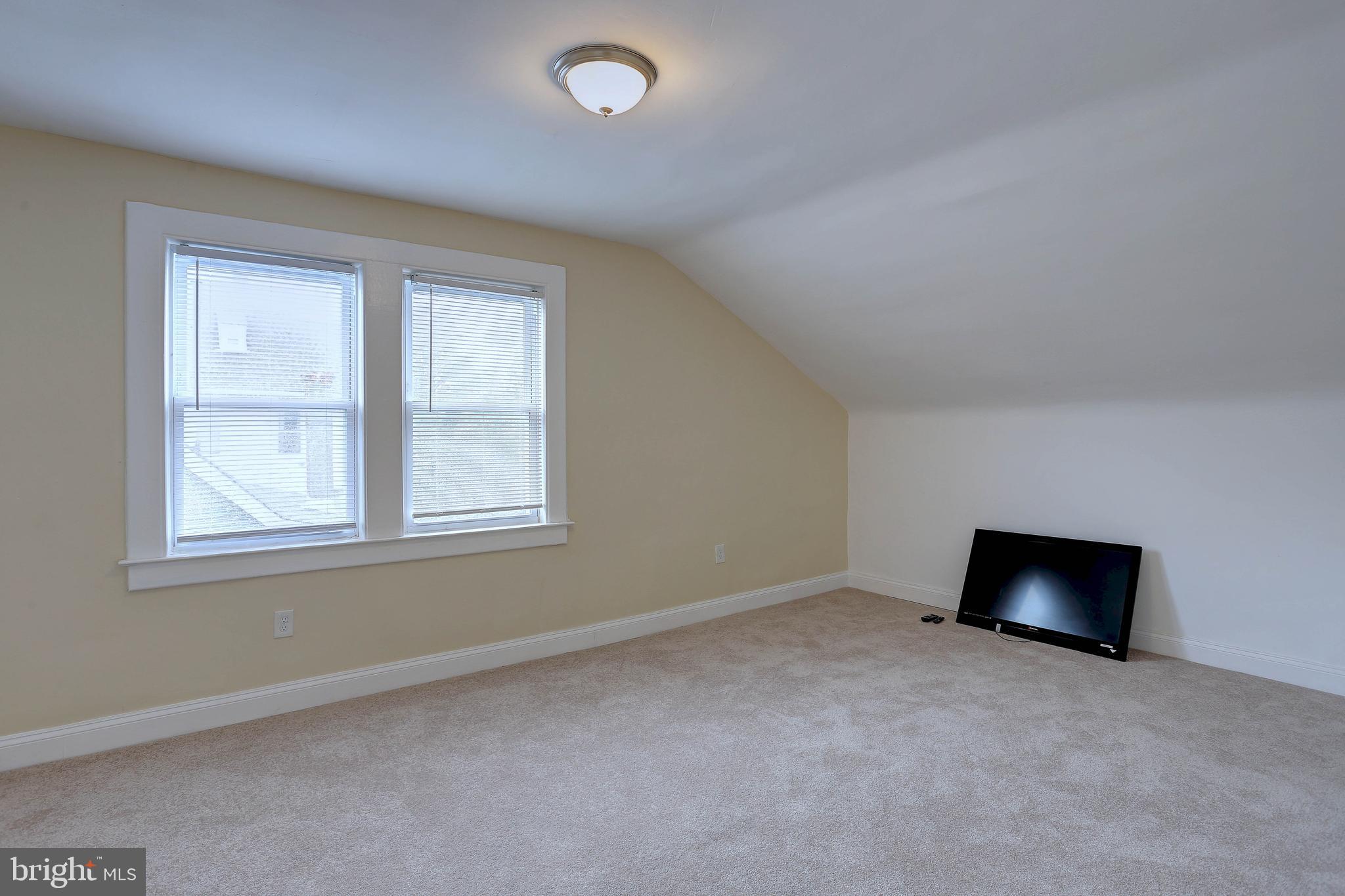 GARRISON - Residential