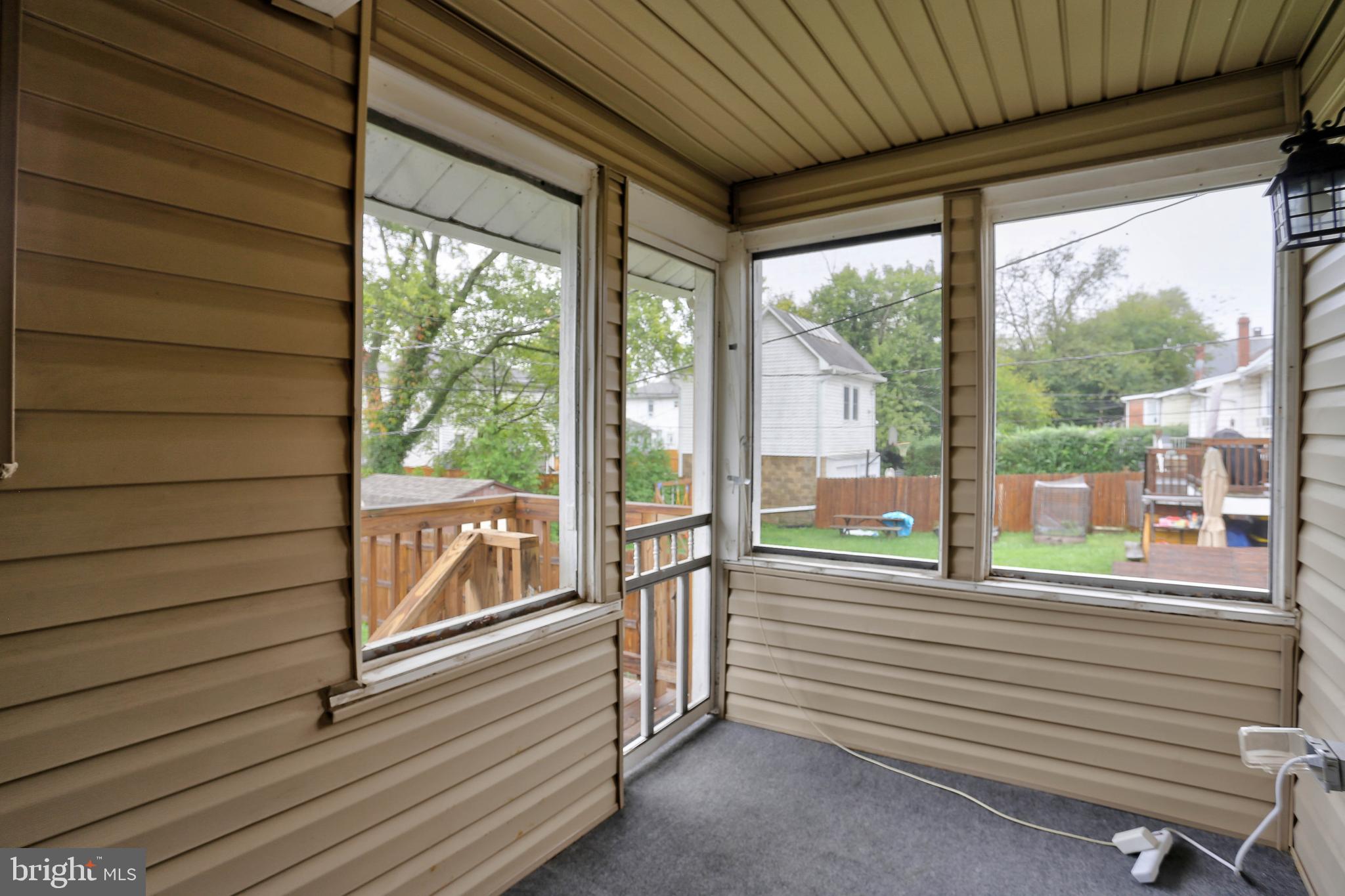 GARRISON - Residential