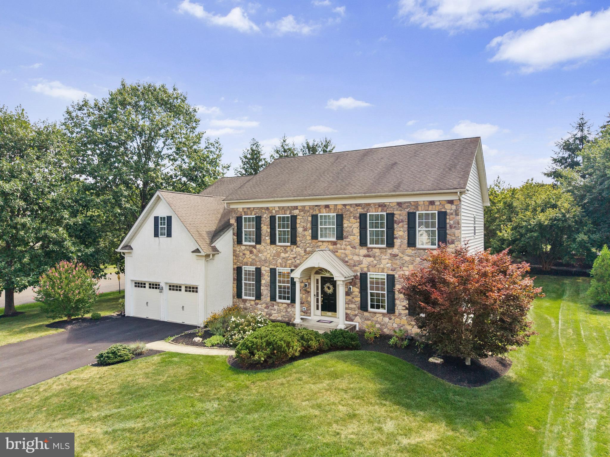 600 STONEHAM COURT