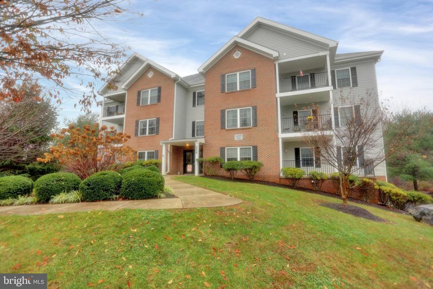 MUST SEE!!! FIRST FLOOR 55+ CONDO IN ELEVATOR BUILDING.. UNIT FACES FRONT WITH NICE VIEW FROM PORCH. UNIT FEATURES GAS FIREPLACE, GARAGE SPACE, EXTRA STORAGE. LAUNDRY AND UTILITIES ADJACENT TO KITCHEN, COMMUNITY HALL HAS OPPOTUNIES FOR SOCIAL GATHERINGS, FITNESS ROOM, LIBRARY AND GAME ROOM. CONDO FEE COVERS CAM, WATER,SEWER, LANDSCAPING AND SNOW REMOVAL