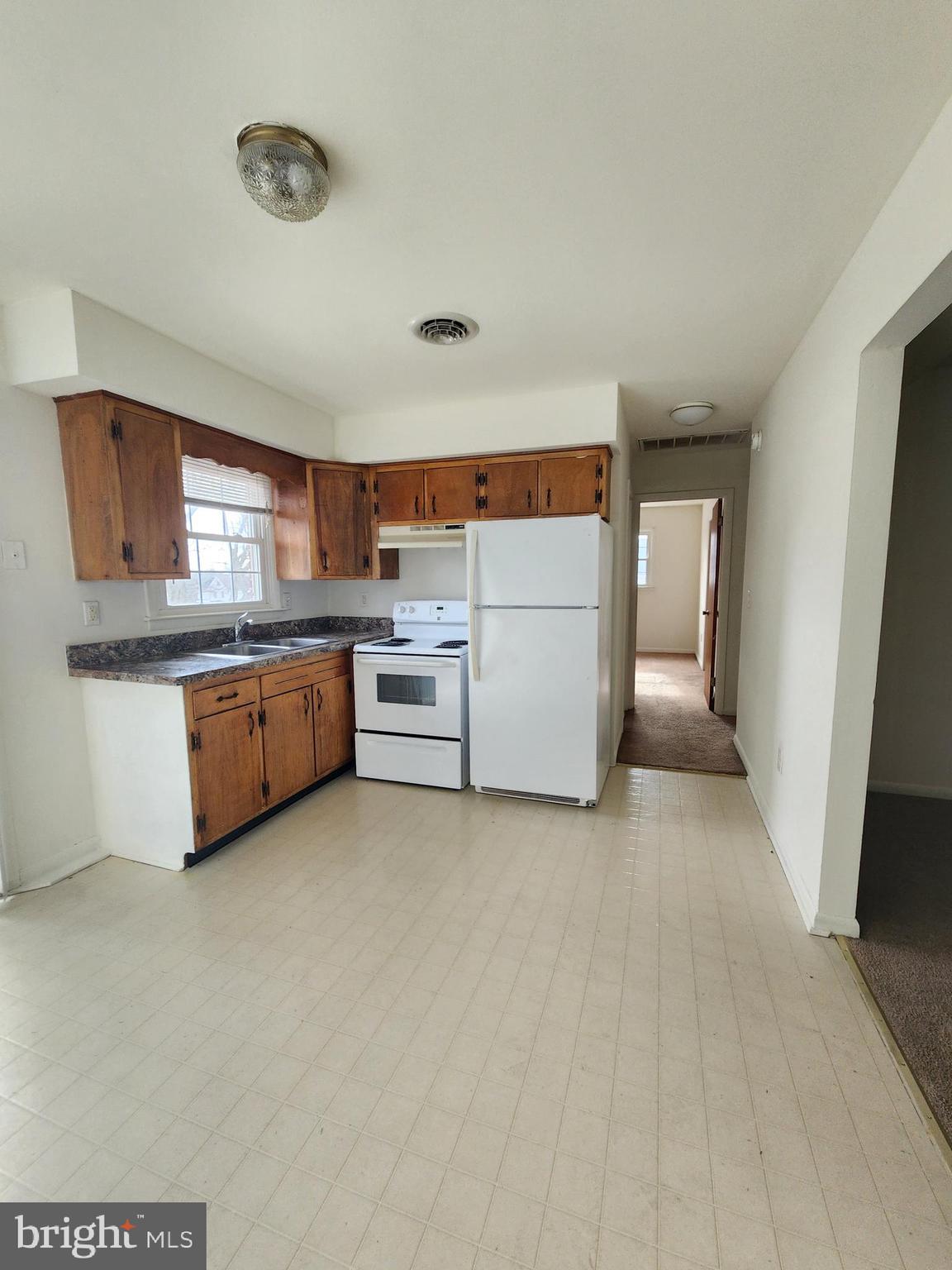 305 SILVER HILL APTS 305