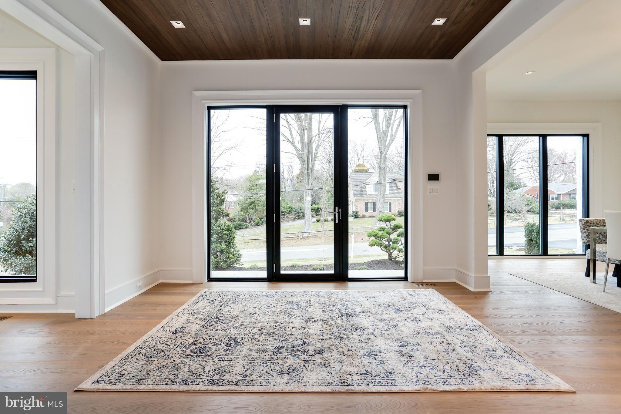 SALONA VILLAGE - Residential