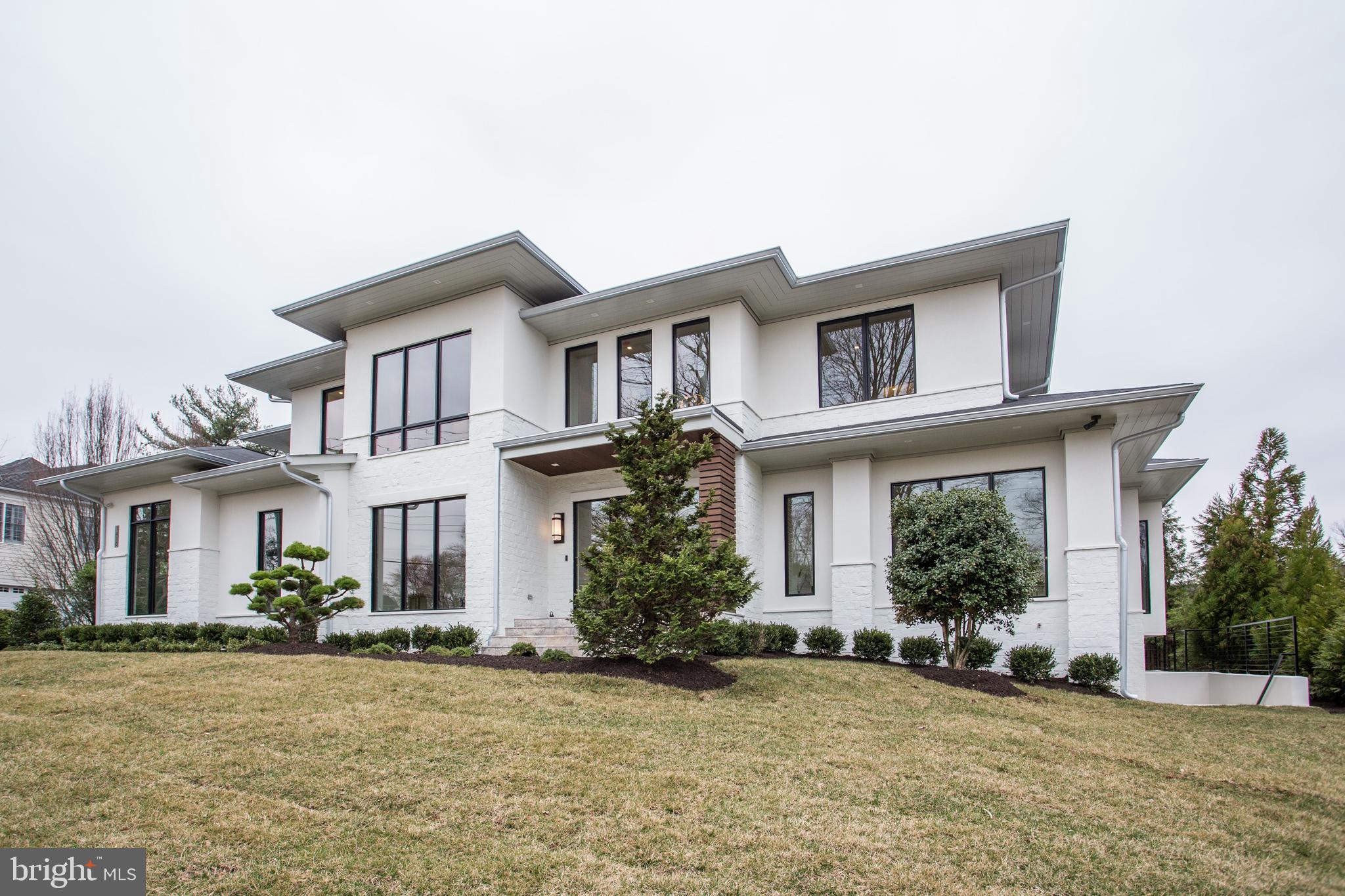 SALONA VILLAGE - Residential