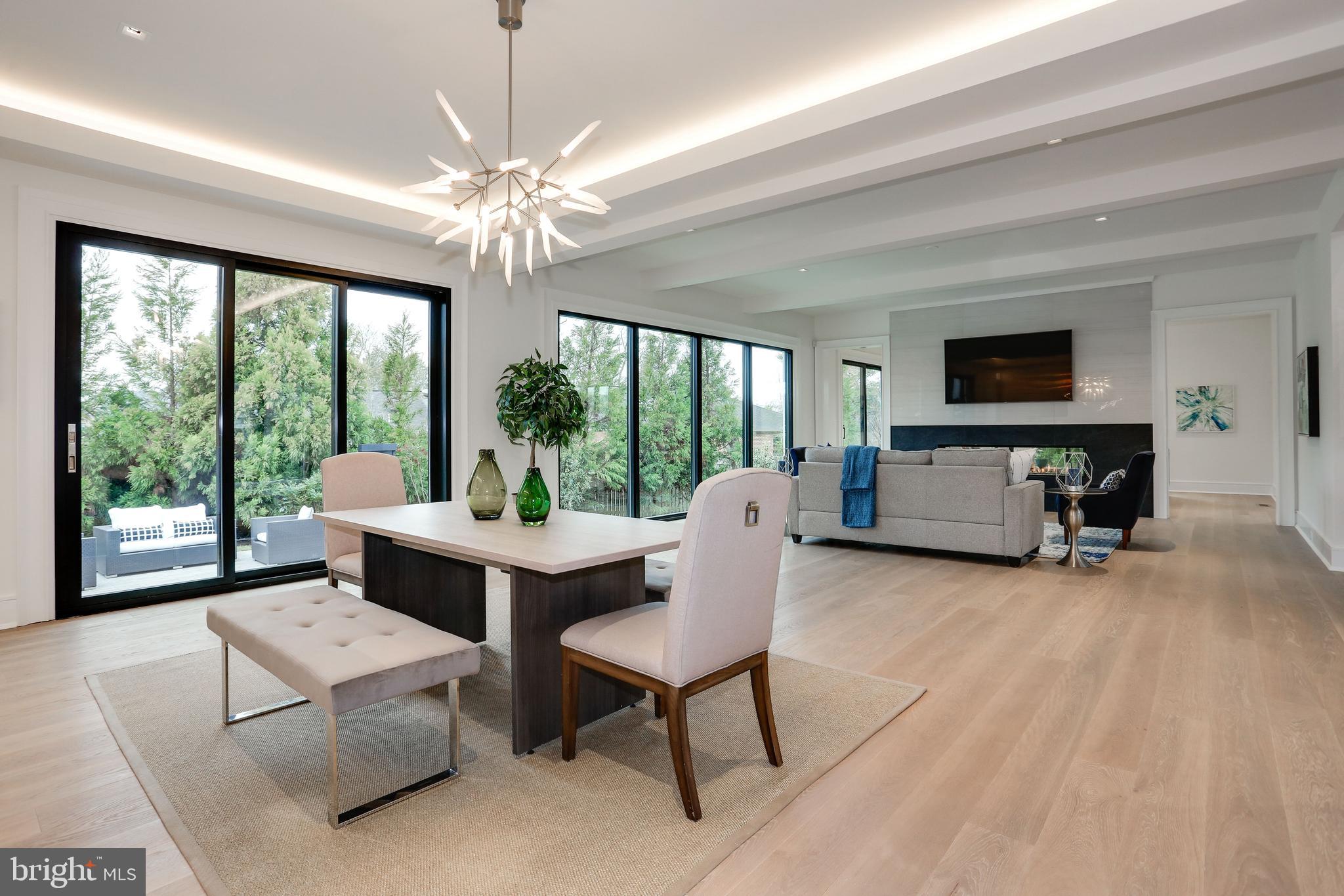 SALONA VILLAGE - Residential