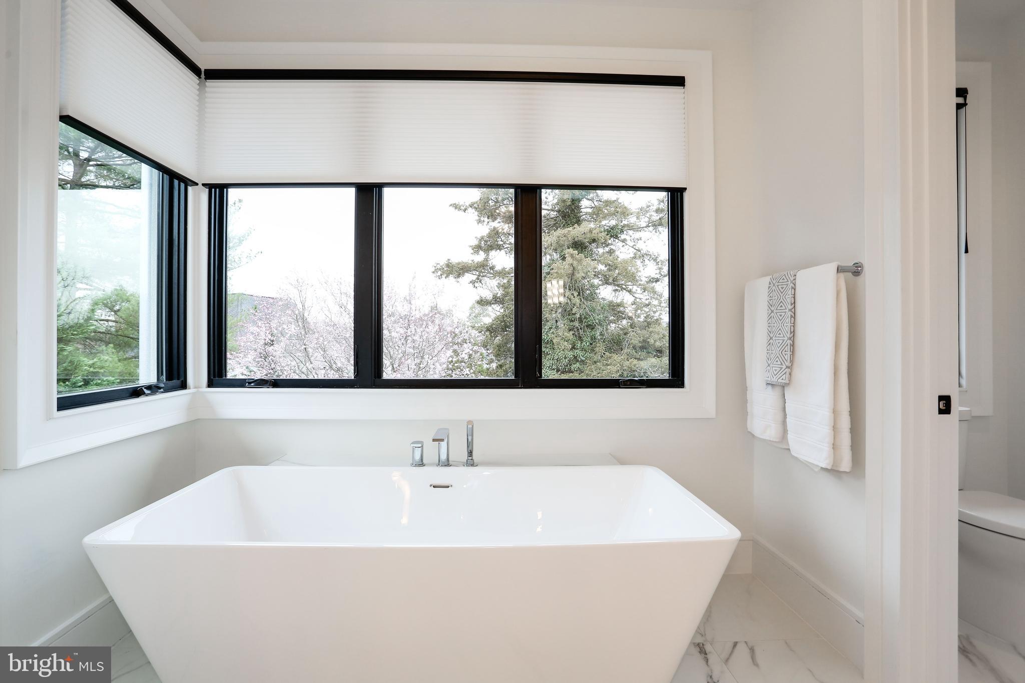 SALONA VILLAGE - Residential