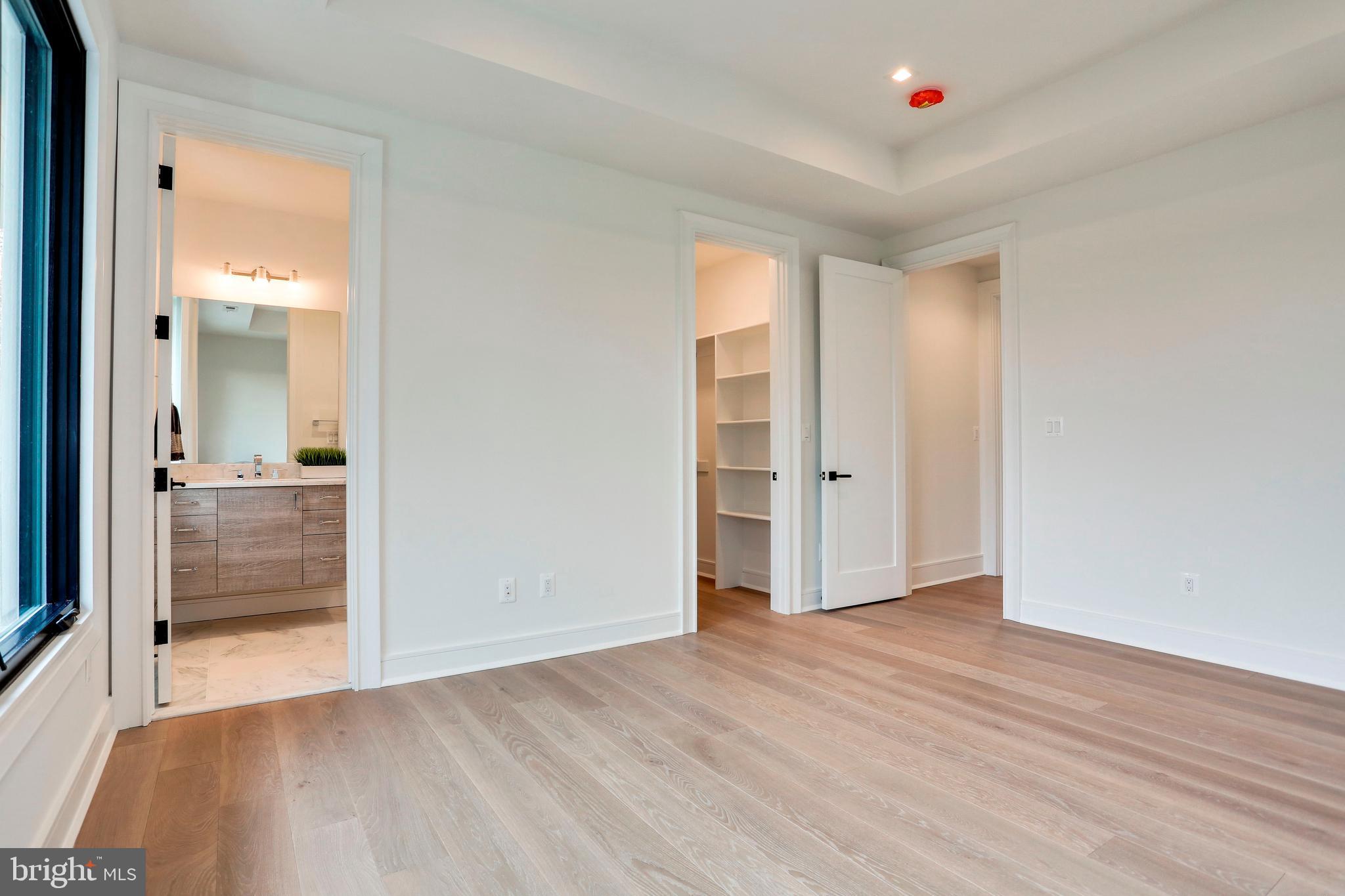 SALONA VILLAGE - Residential