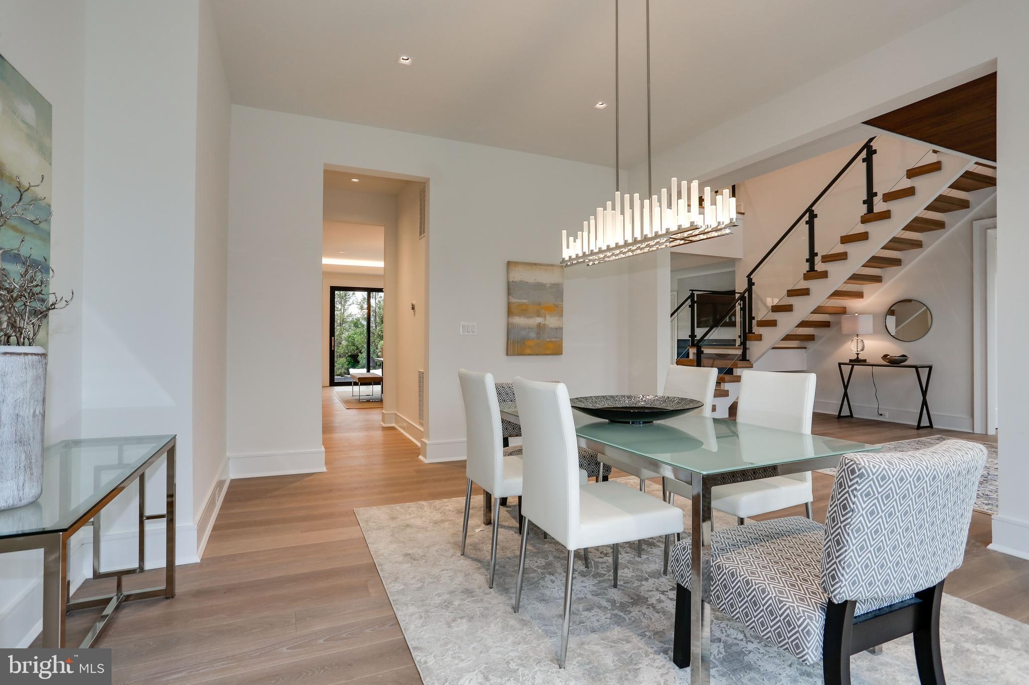 SALONA VILLAGE - Residential