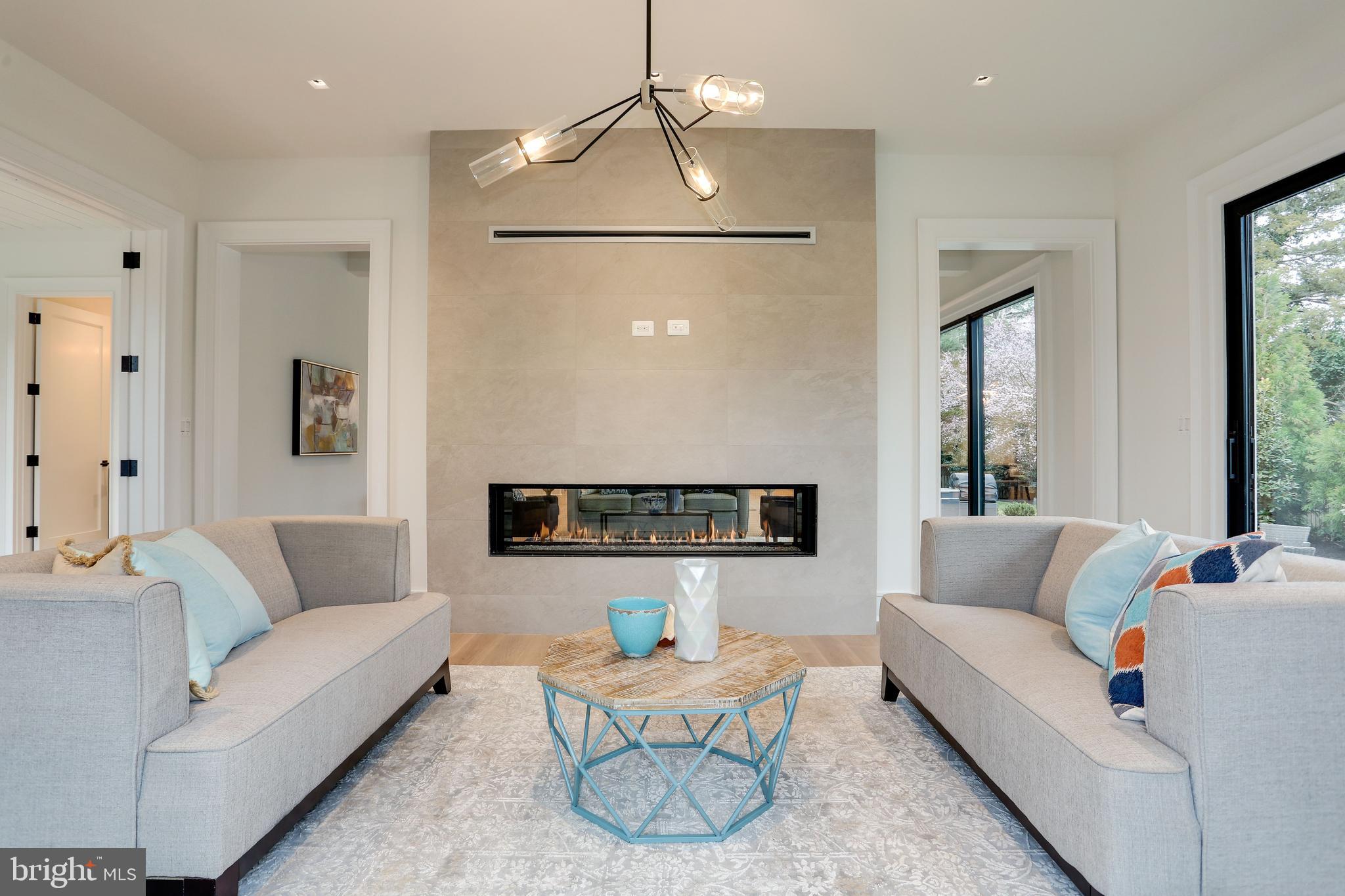 SALONA VILLAGE - Residential