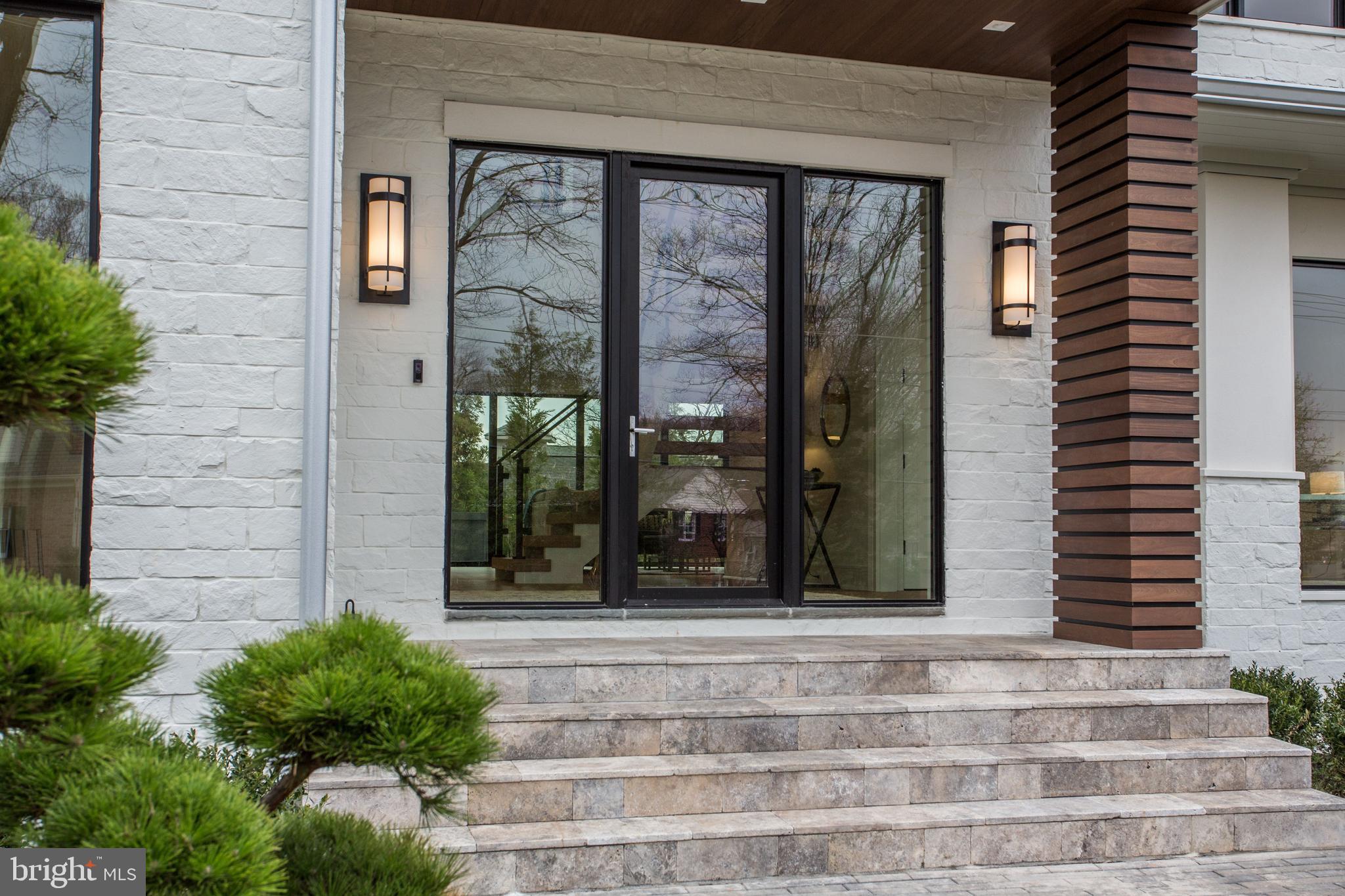 SALONA VILLAGE - Residential