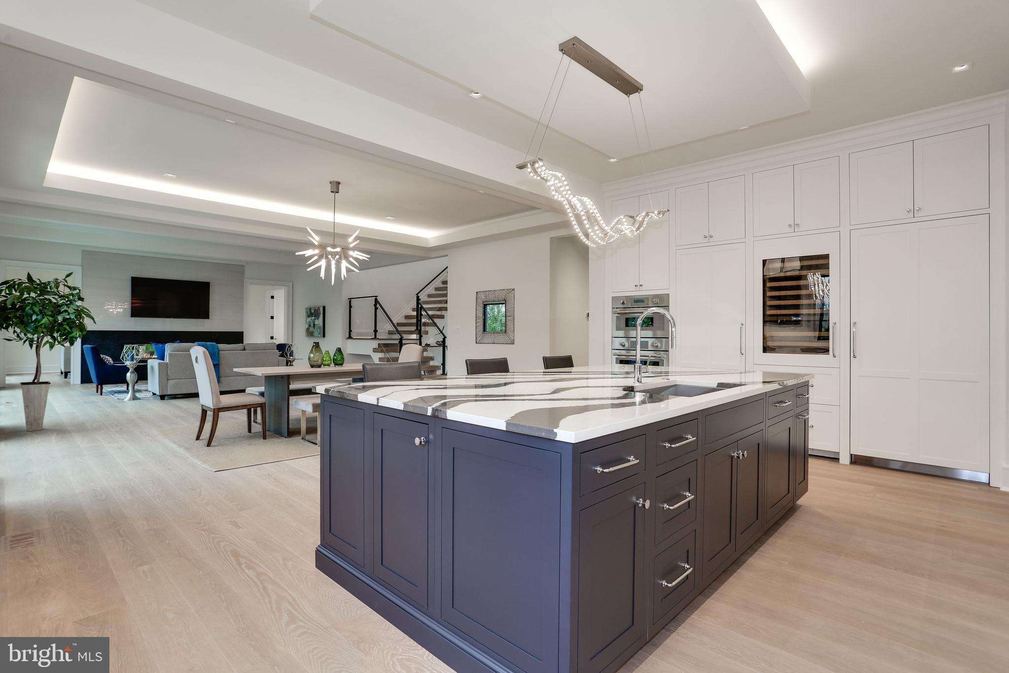 SALONA VILLAGE - Residential