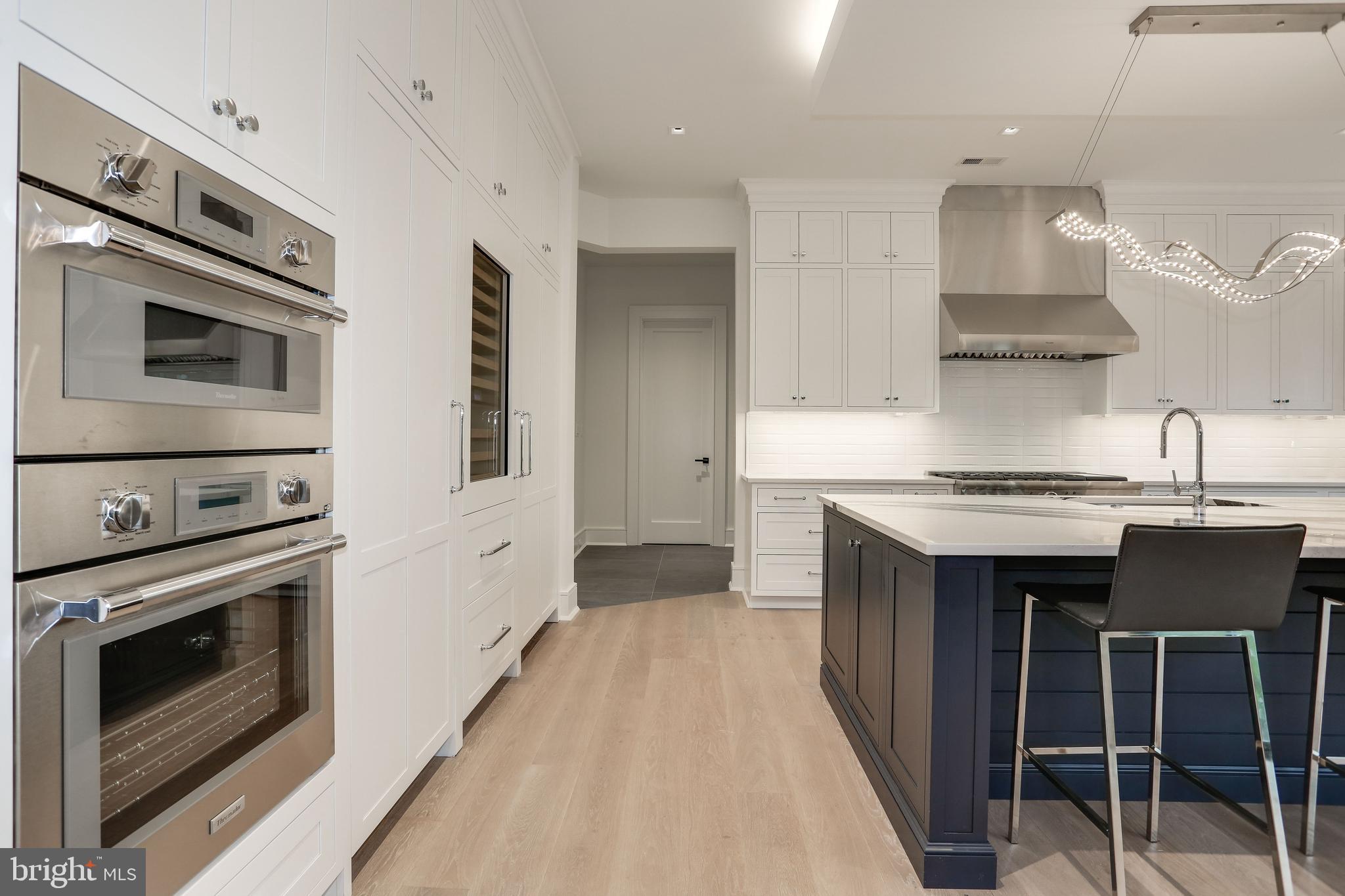 SALONA VILLAGE - Residential