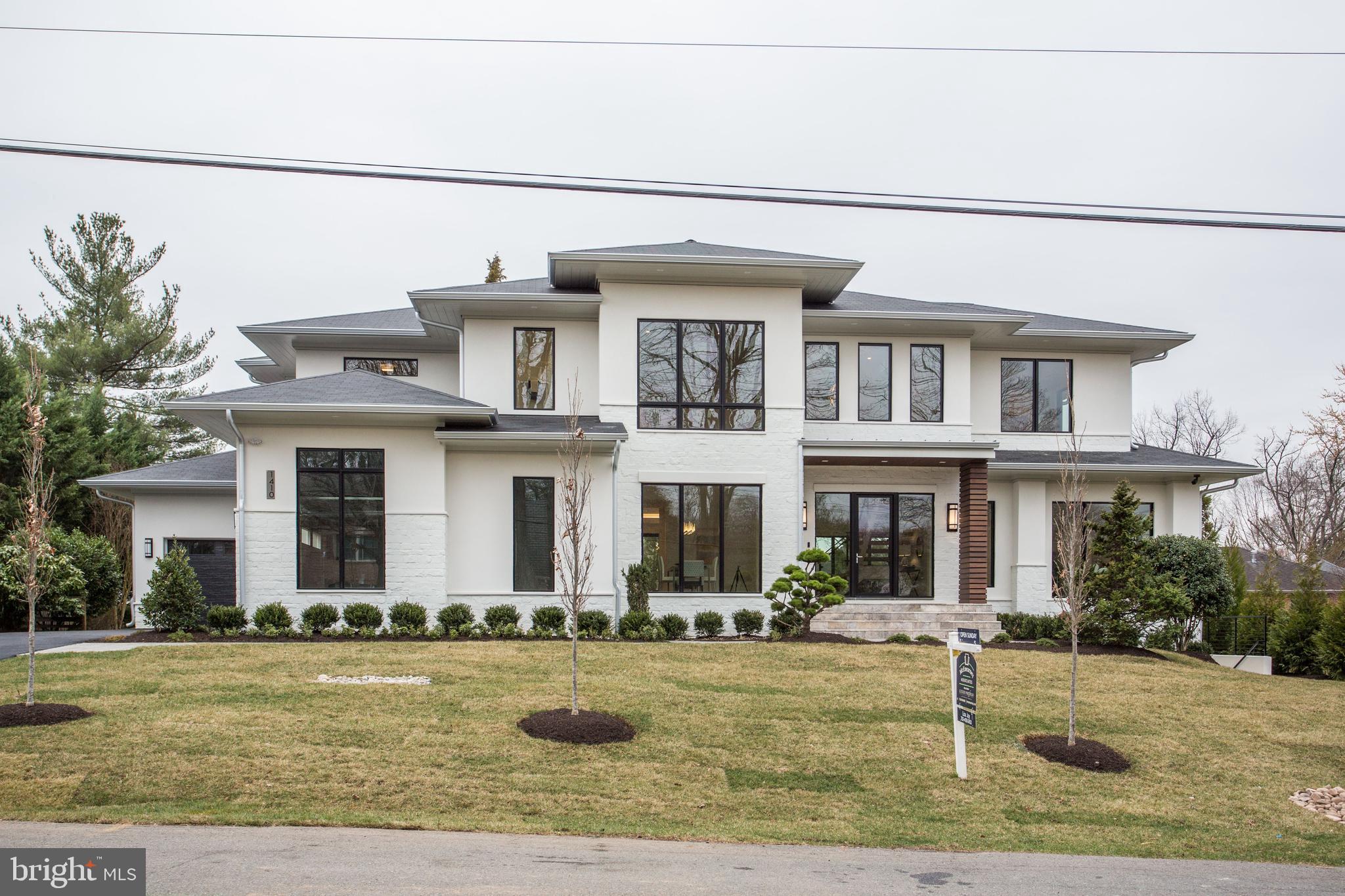 SALONA VILLAGE - Residential