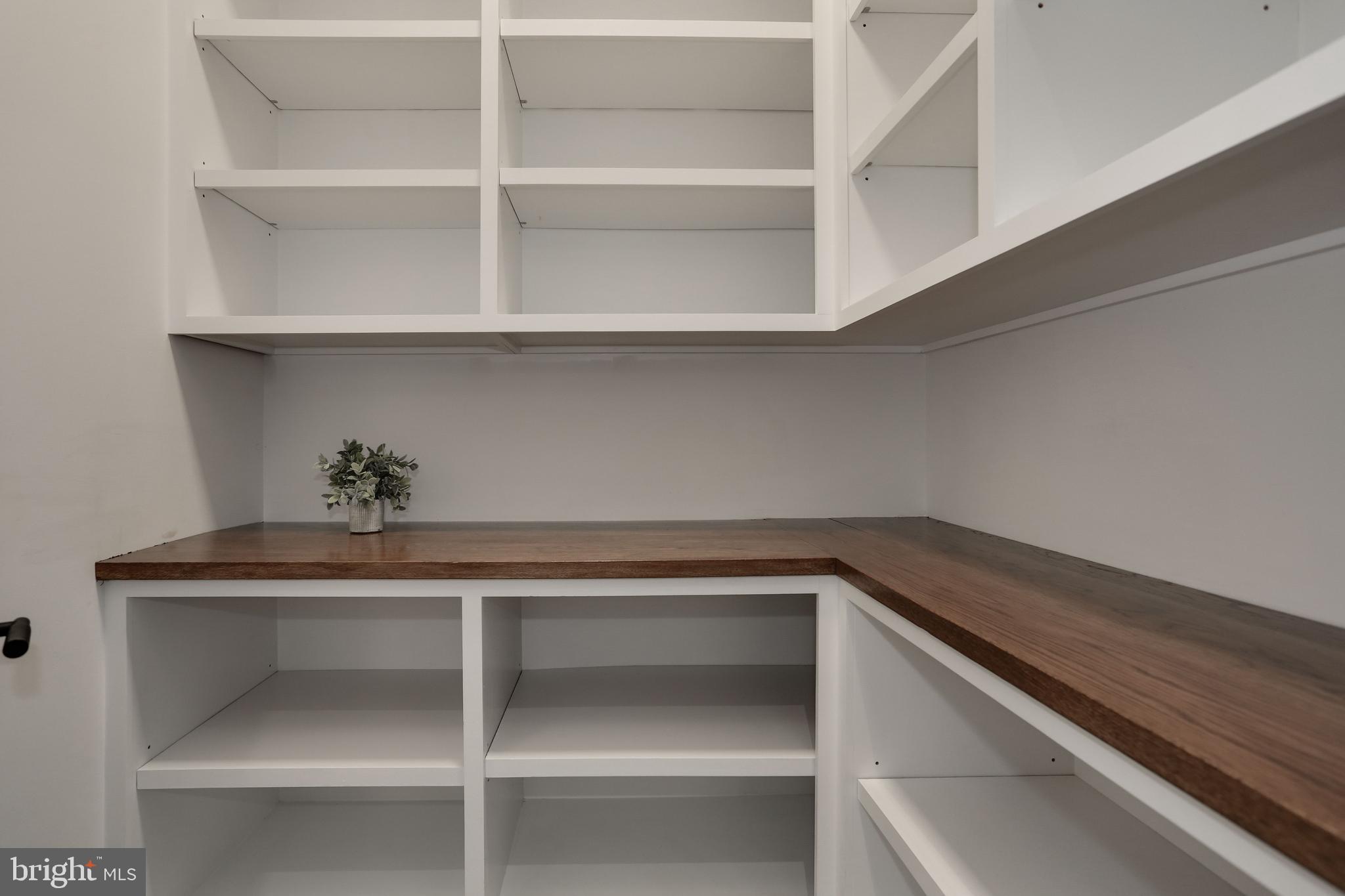 SALONA VILLAGE - Residential