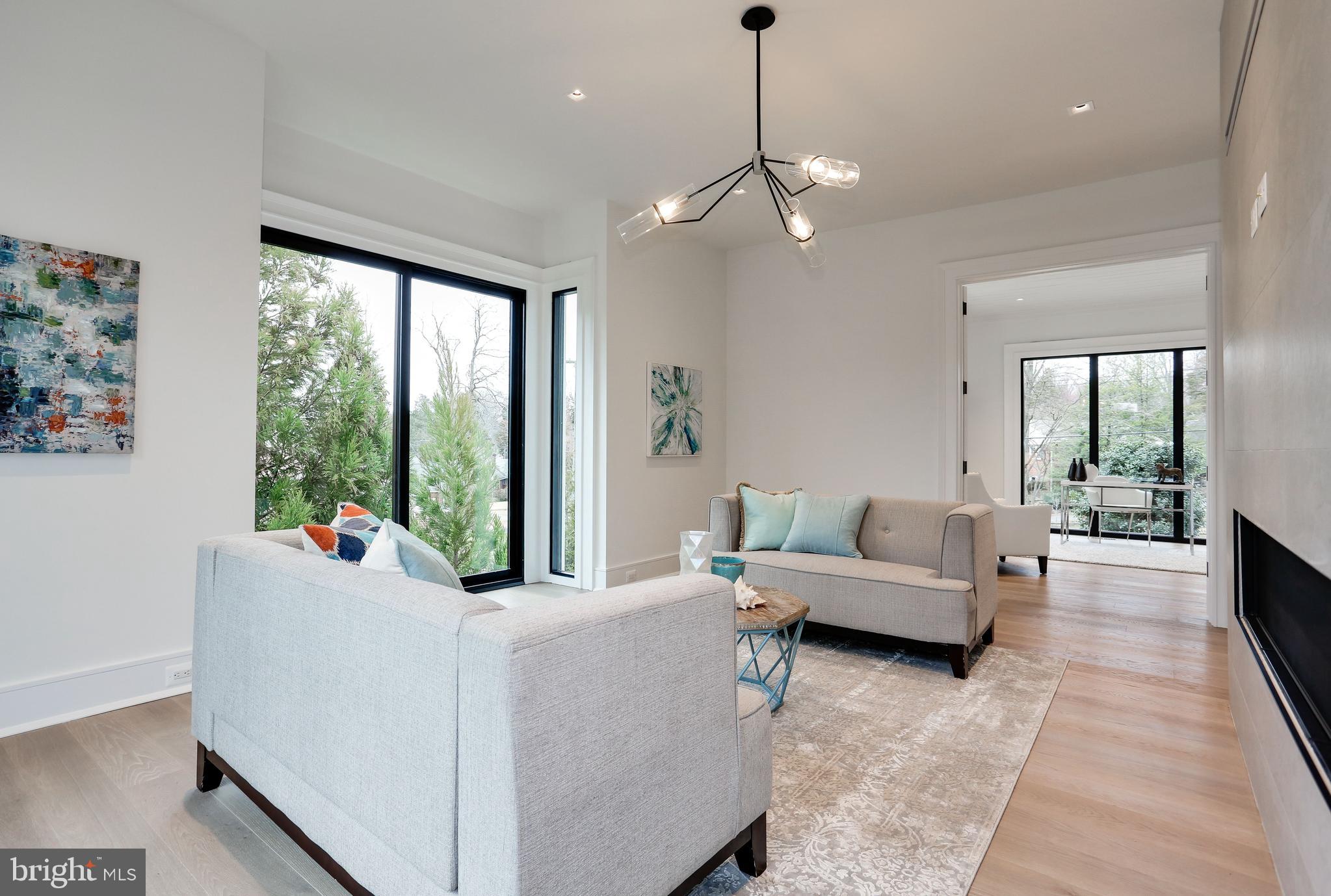 SALONA VILLAGE - Residential