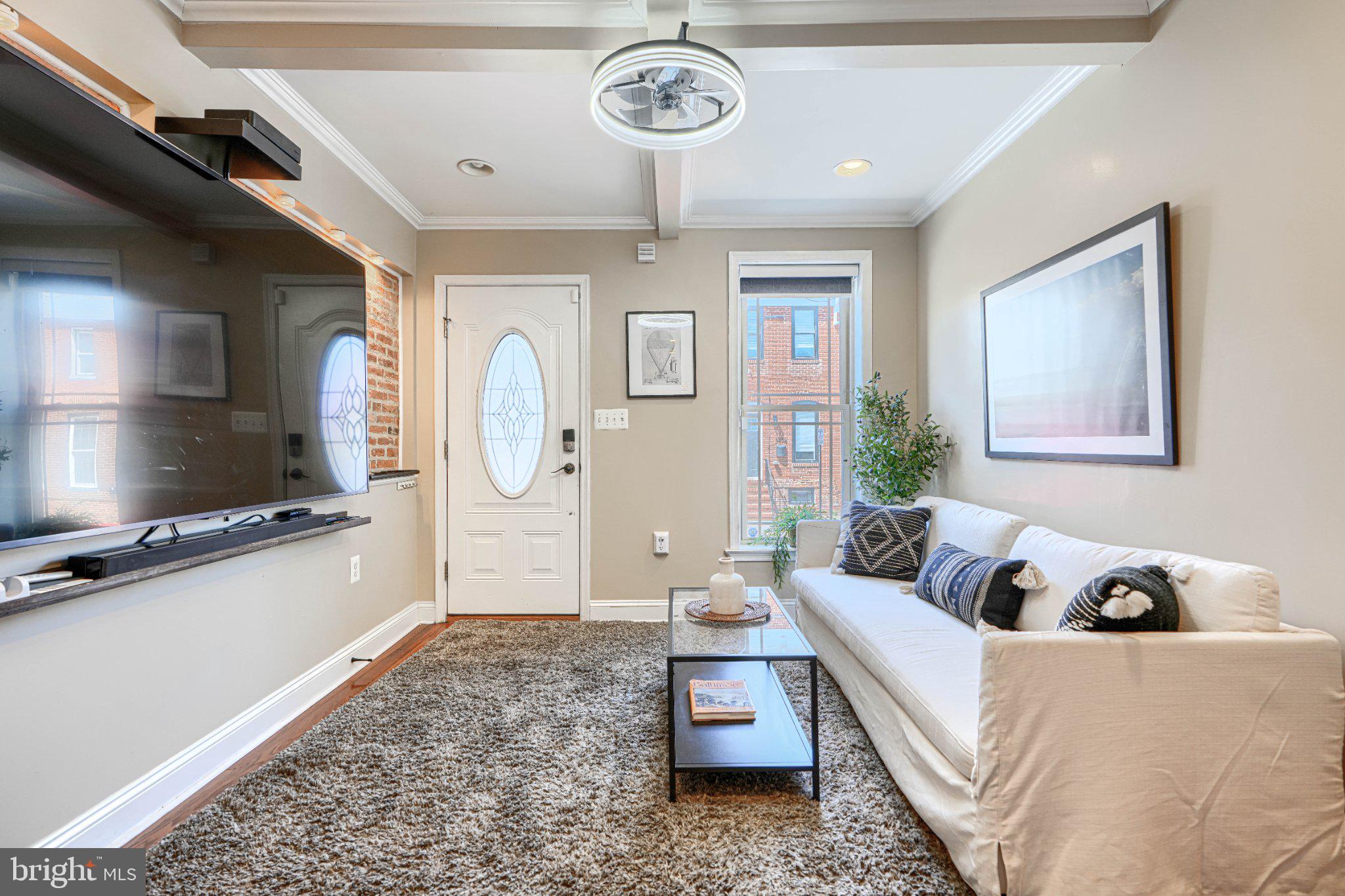 LOCUST POINT - Residential