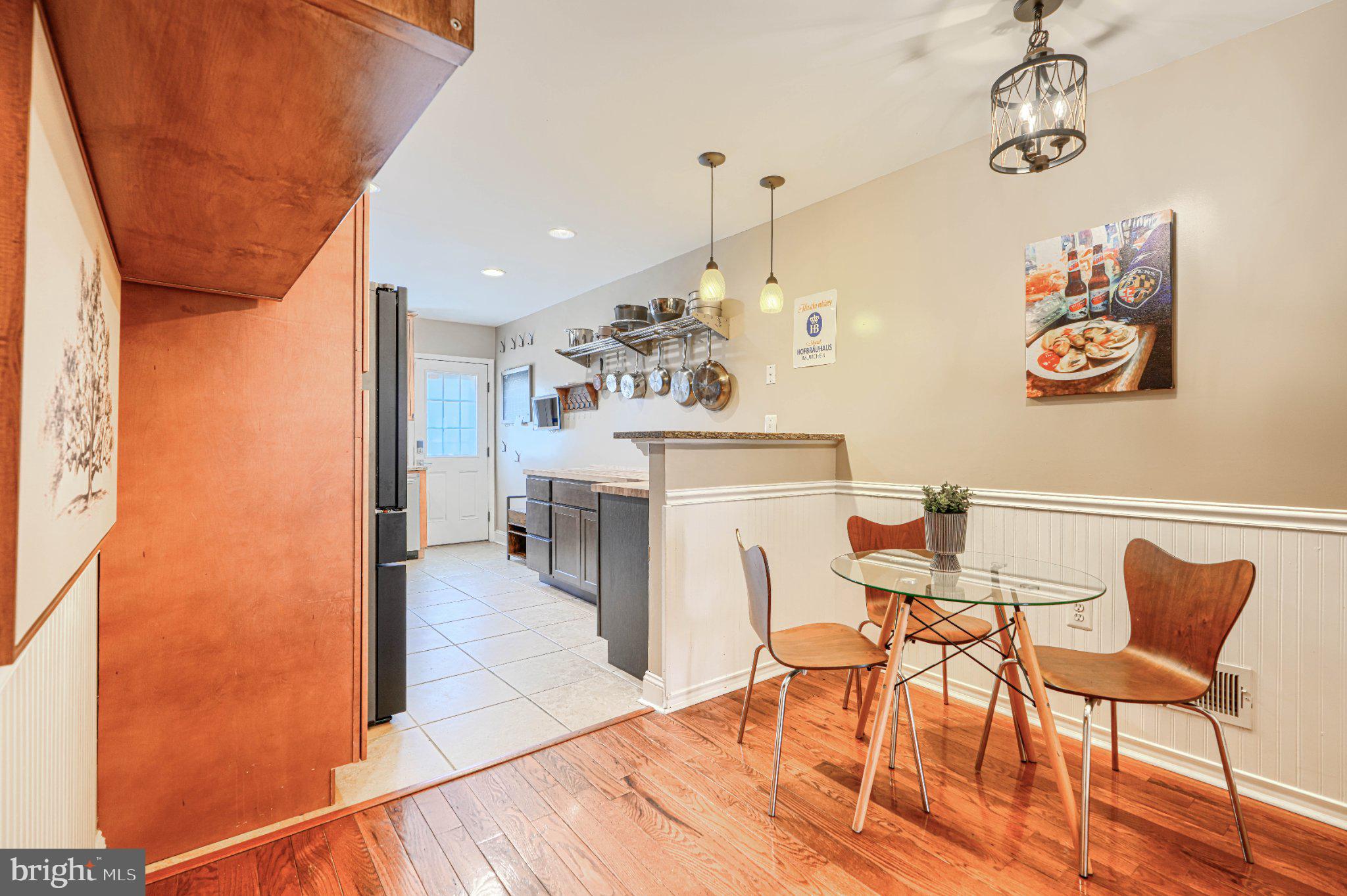 LOCUST POINT - Residential