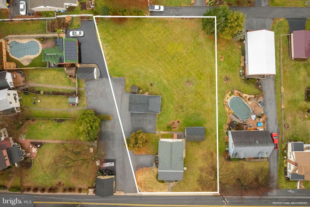 Photo of 9 E Locust Street, LEOLA, PA 17540 (MLS # PALA2062006)