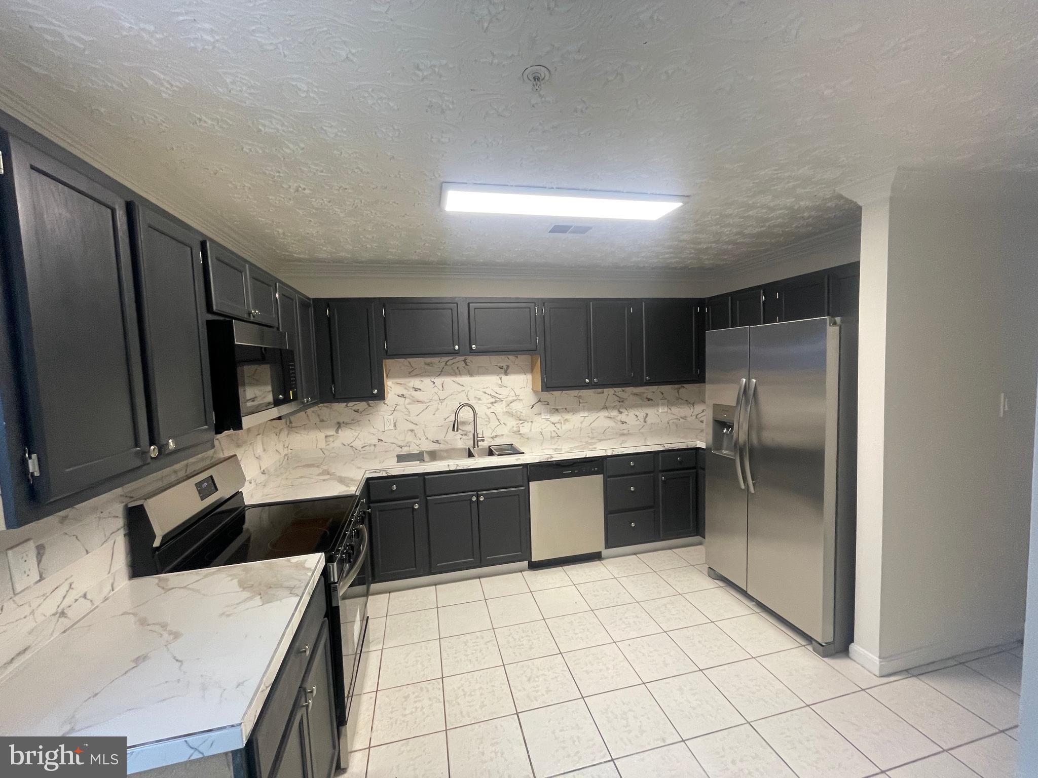 11248 HANNAH WAY 8