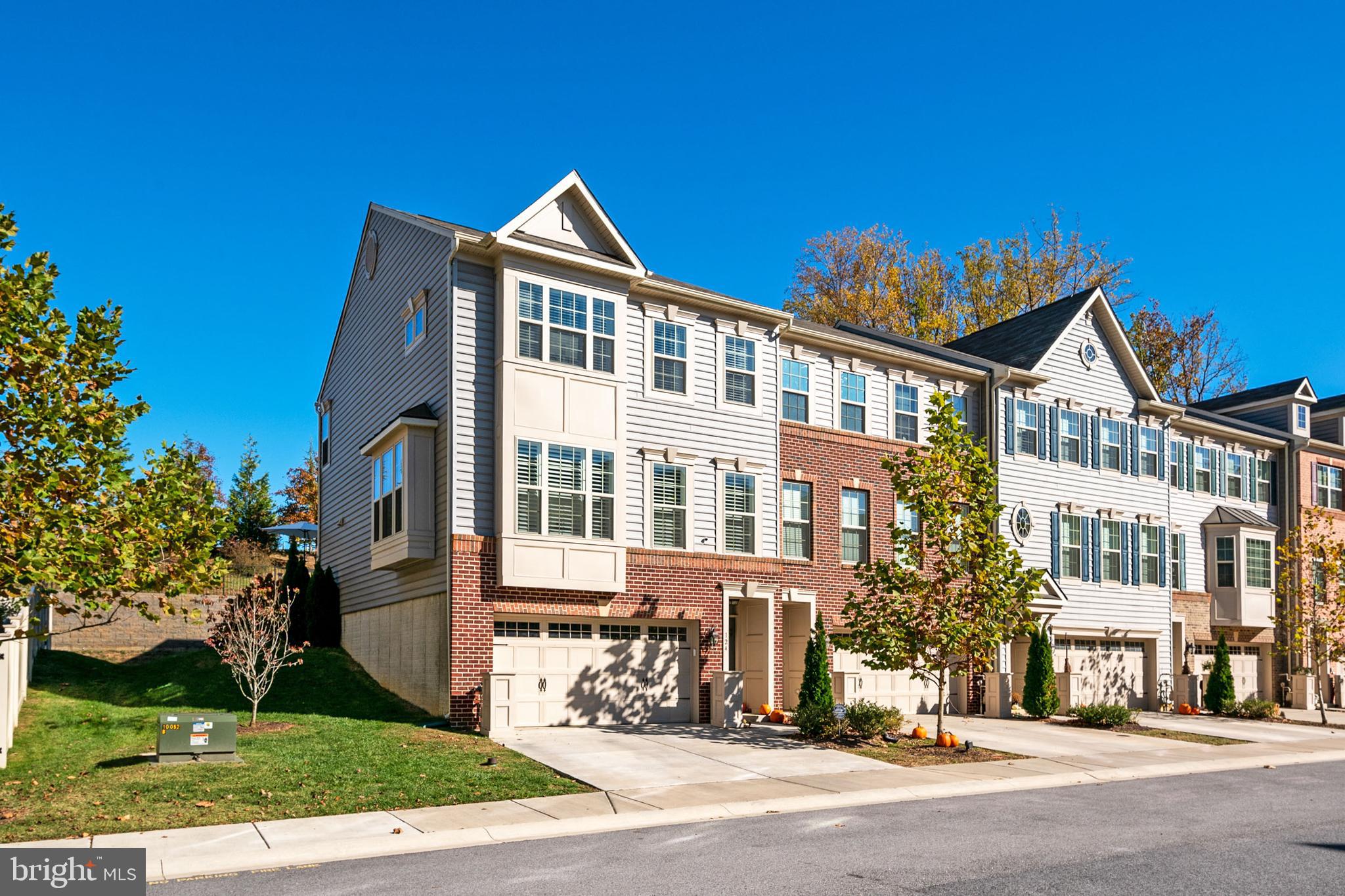 ADMIRALS RIDGE - Residential