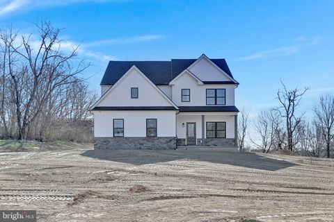 Homes For Sale - 5784 Wild Lilac Drive<br/> Lancaster County, EAST PETERSBURG, PA 17520