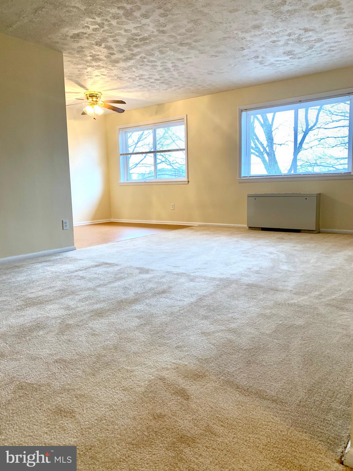 COLUMBIA KNOLL - Residential Lease