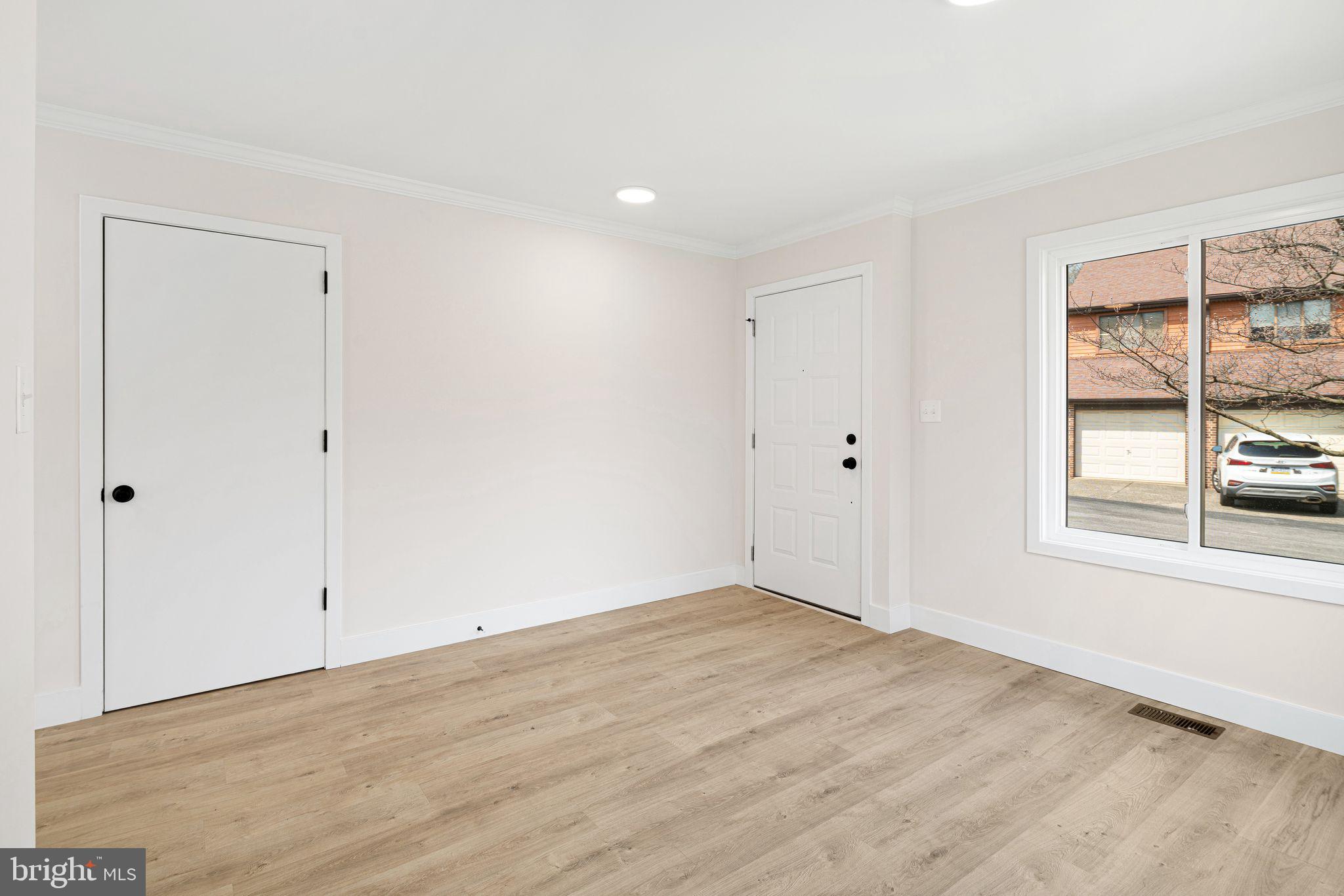 CROOKED CROSSING - Residential