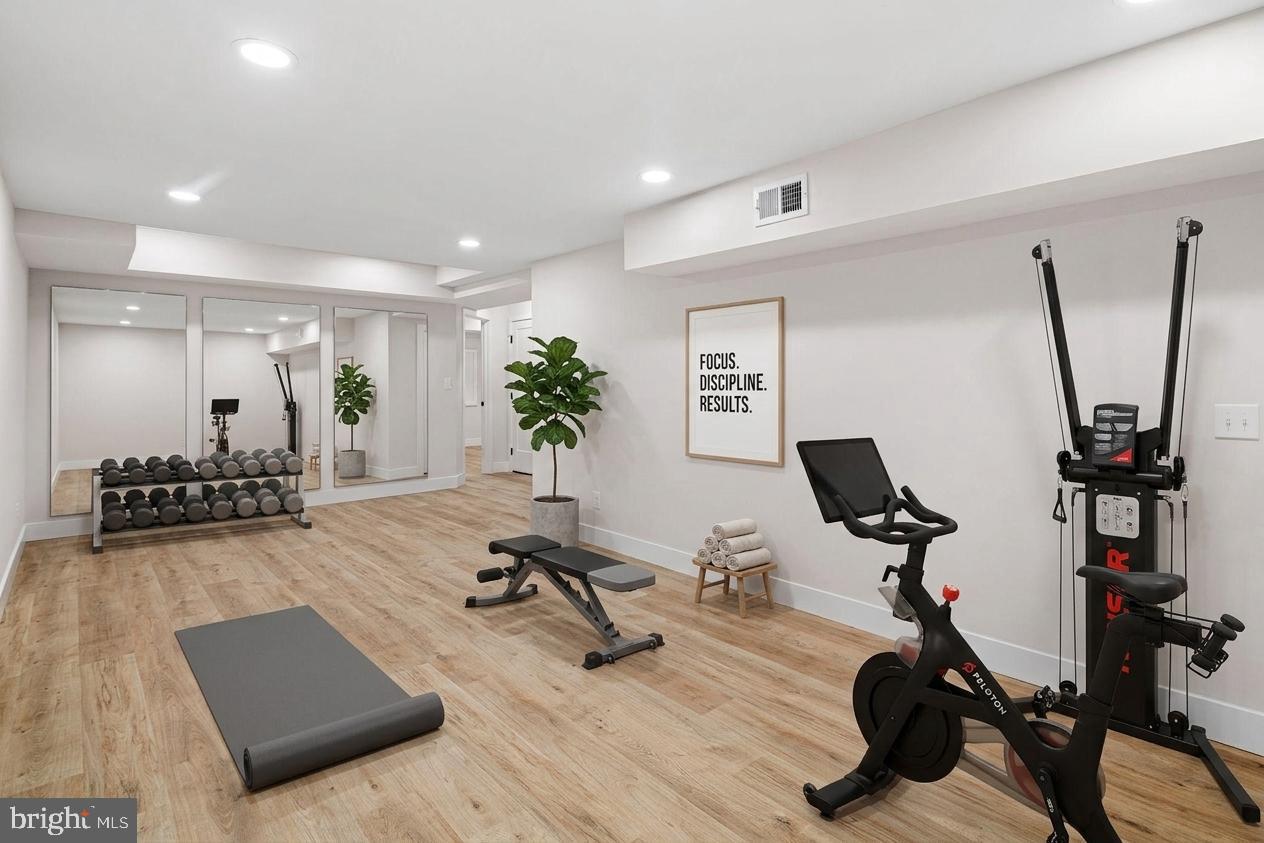 CROOKED CROSSING - Residential