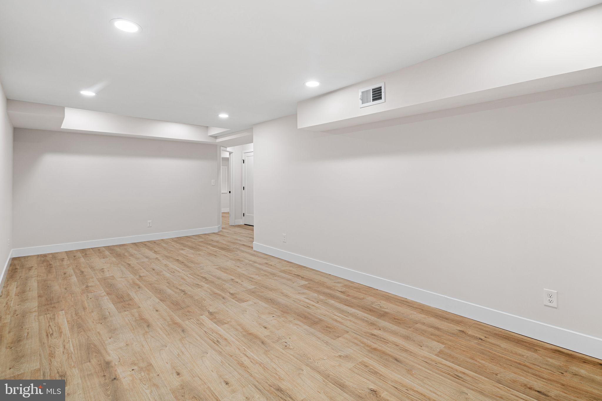 CROOKED CROSSING - Residential