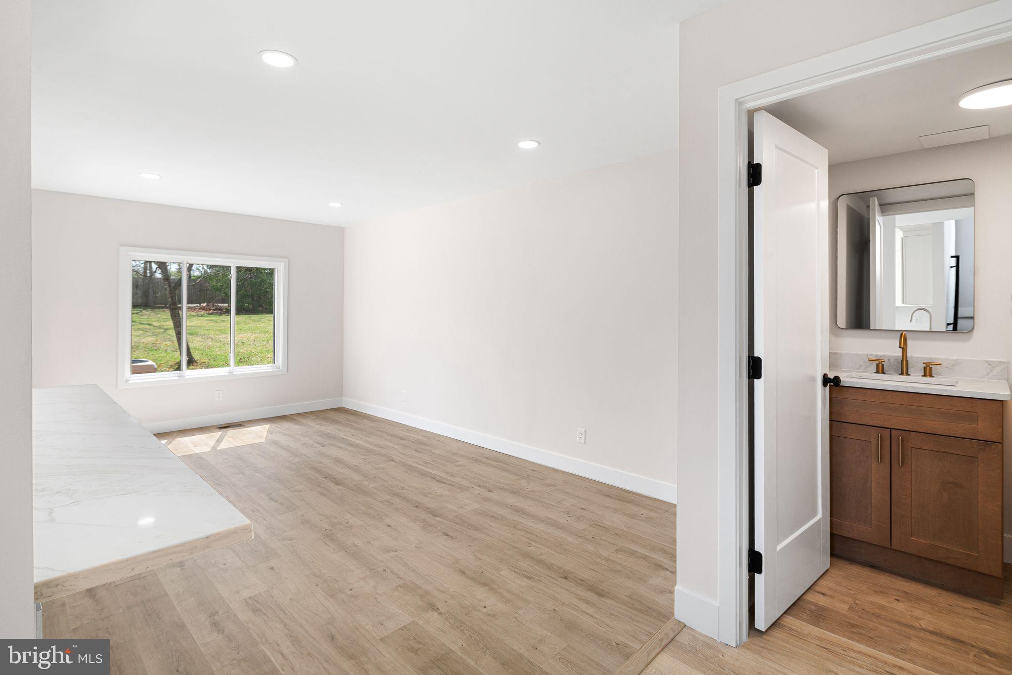 CROOKED CROSSING - Residential