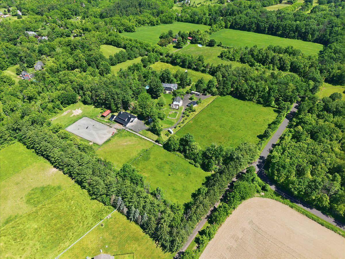 318 WELCOME HOUSE ROAD