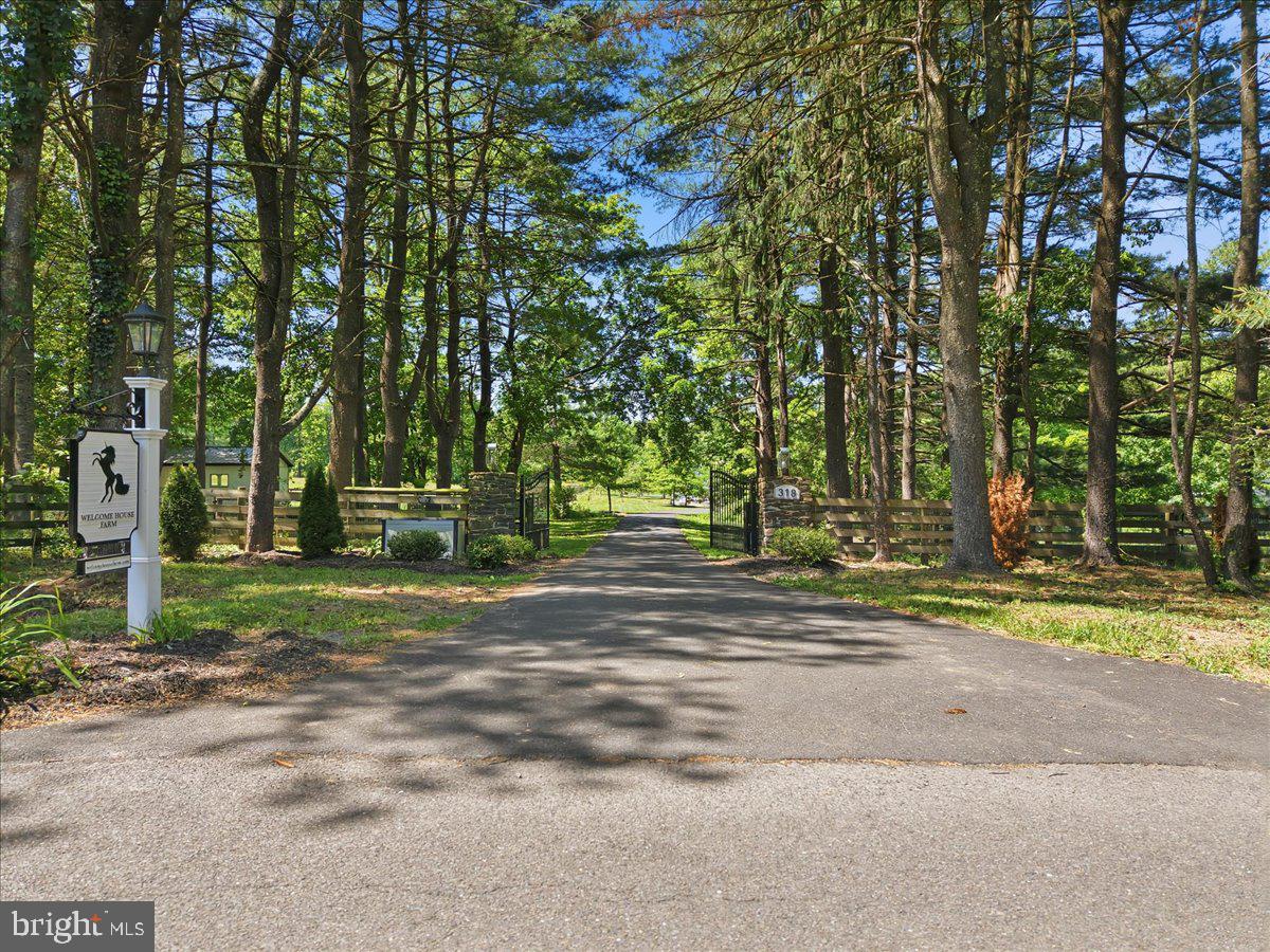 318 WELCOME HOUSE ROAD