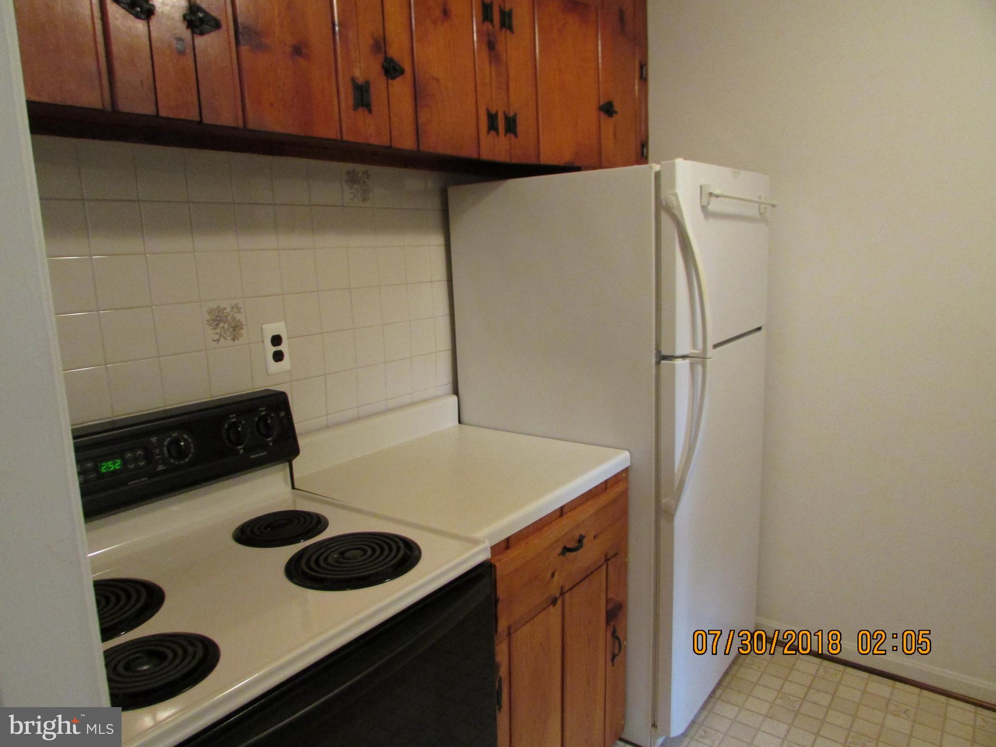 VAN VLECKS - Residential Lease