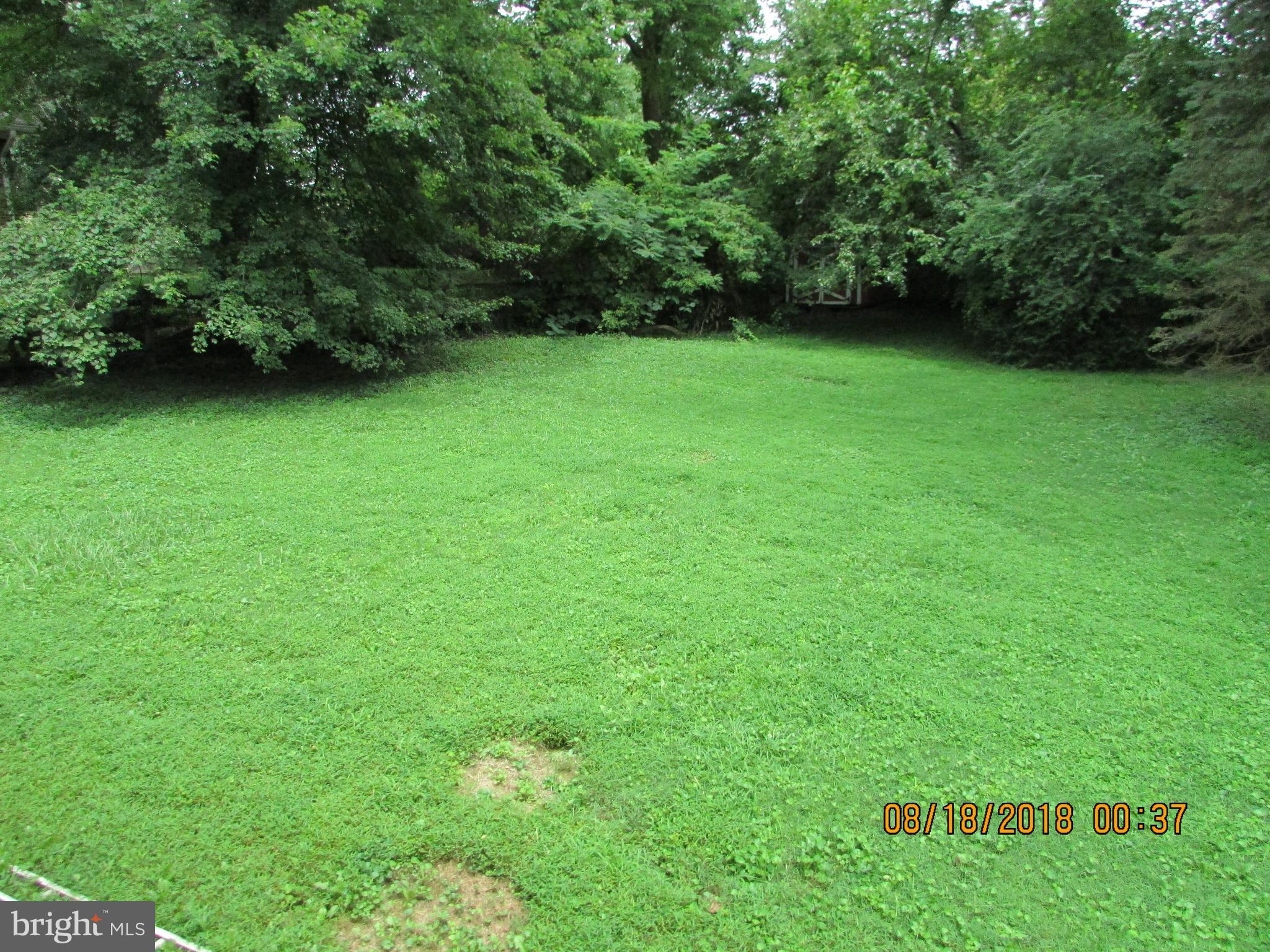 VAN VLECKS - Residential Lease