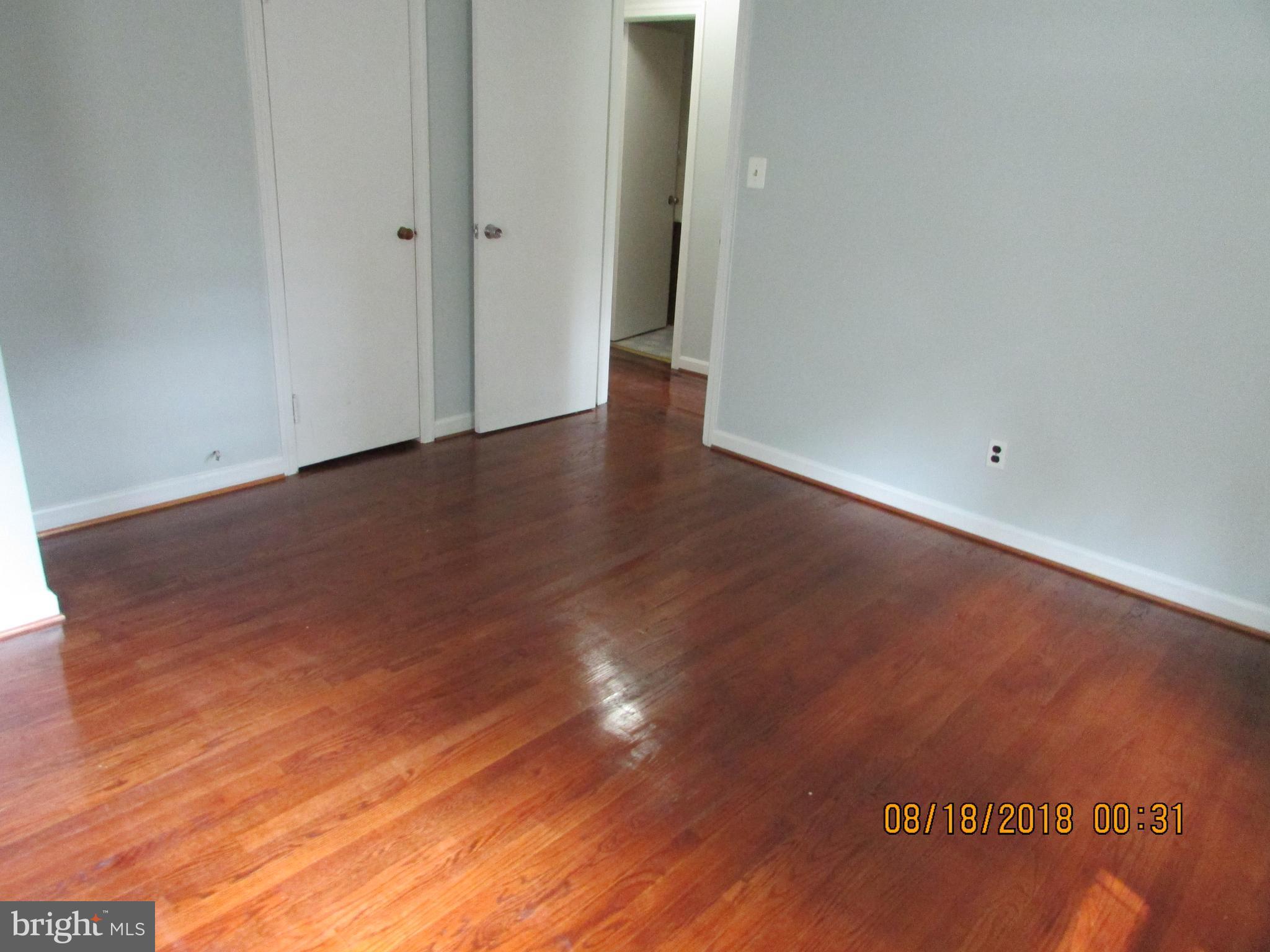 VAN VLECKS - Residential Lease