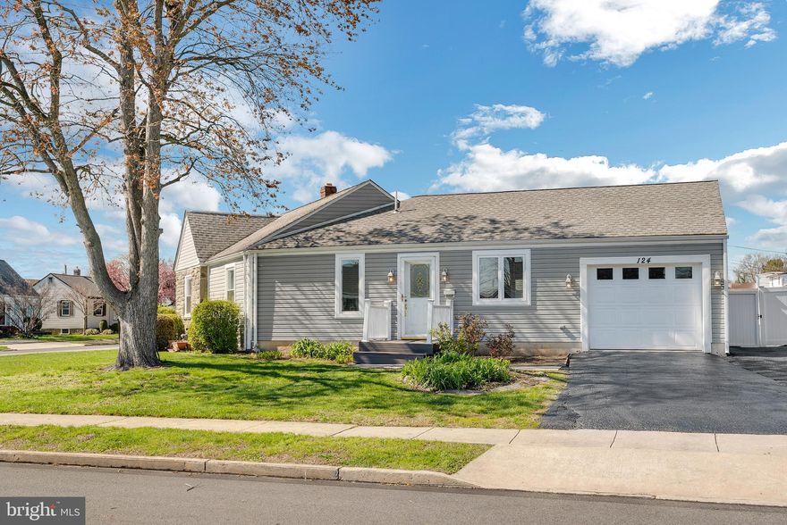 Welcome to 124 S. Love Lane in Norwood. This spacious single-family home offers 3 bedrooms and 2 baths with lots of land and fenced yard. The front of the home offers 5 parking spaces and beautiful landscaping. Step inside and be greeted by a spacious, inviting interior, perfect for both entertaining and everyday living. The home features a very large living room, ideal for hosting gatherings and celebrations. Adjacent to the living room is an huge dining room, wood flooring throughout the entire home and providing a cozy & elegant space to relax. Off the dining room, you’ll find a beautiful full bath inside the master bedroom and other nice size bedrooms. Entire yard is completely fenced in, offering privacy and enjoyment at anytime. The home also boasts a spacious garage with plenty of room for vehicles and additional storage. Enjoy the benefits of a quiet neighborhood while being just moments away from local shops, dining, and parks. This home is a great opportunity for homeownership in a desirable area. Schedule your showing today!