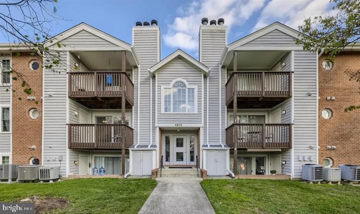 CROMWELL FOUNTAIN - Residential